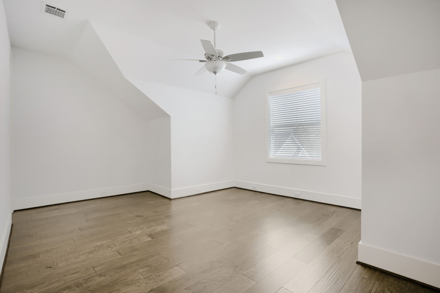 504 W Cottage Street, #B, Houston, TX 77009