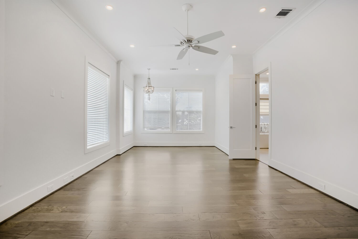 504 W Cottage Street, #B, Houston, TX 77009
