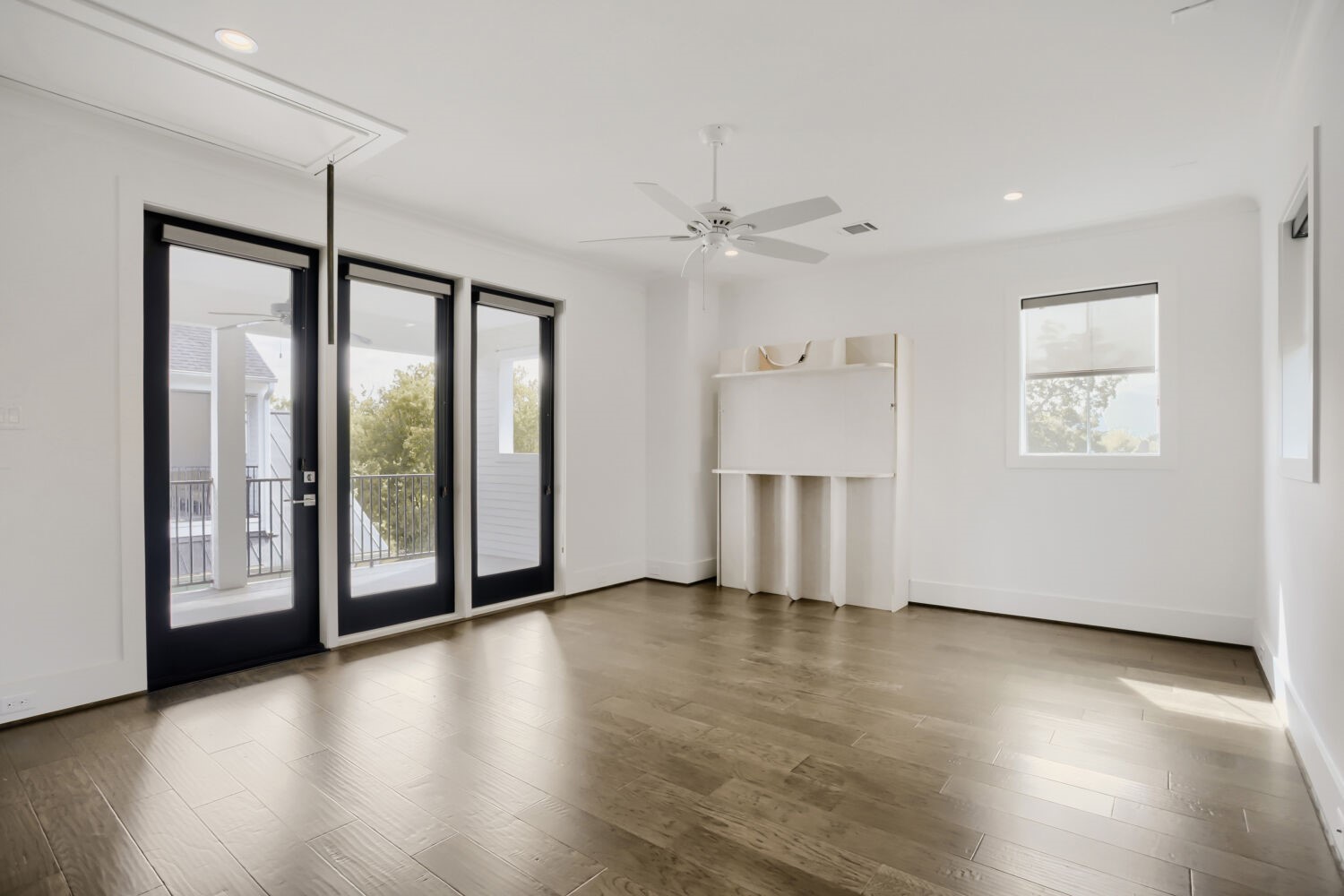 504 W Cottage Street, #B, Houston, TX 77009
