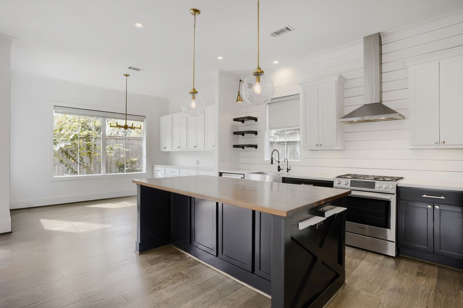 504 W Cottage Street, #B, Houston, TX 77009