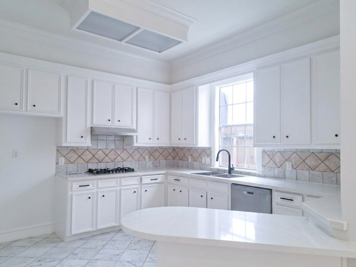 2413 Dorrington Street, Houston, TX 77030