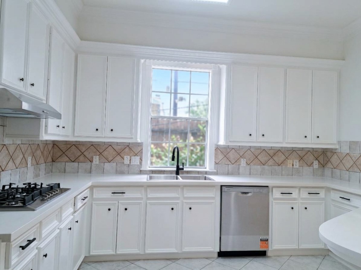 2413 Dorrington Street, Houston, TX 77030
