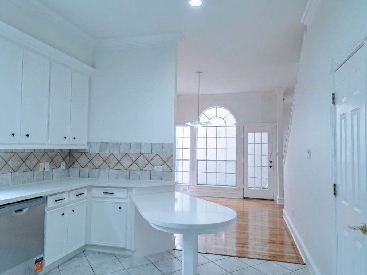 2413 Dorrington Street, Houston, TX 77030