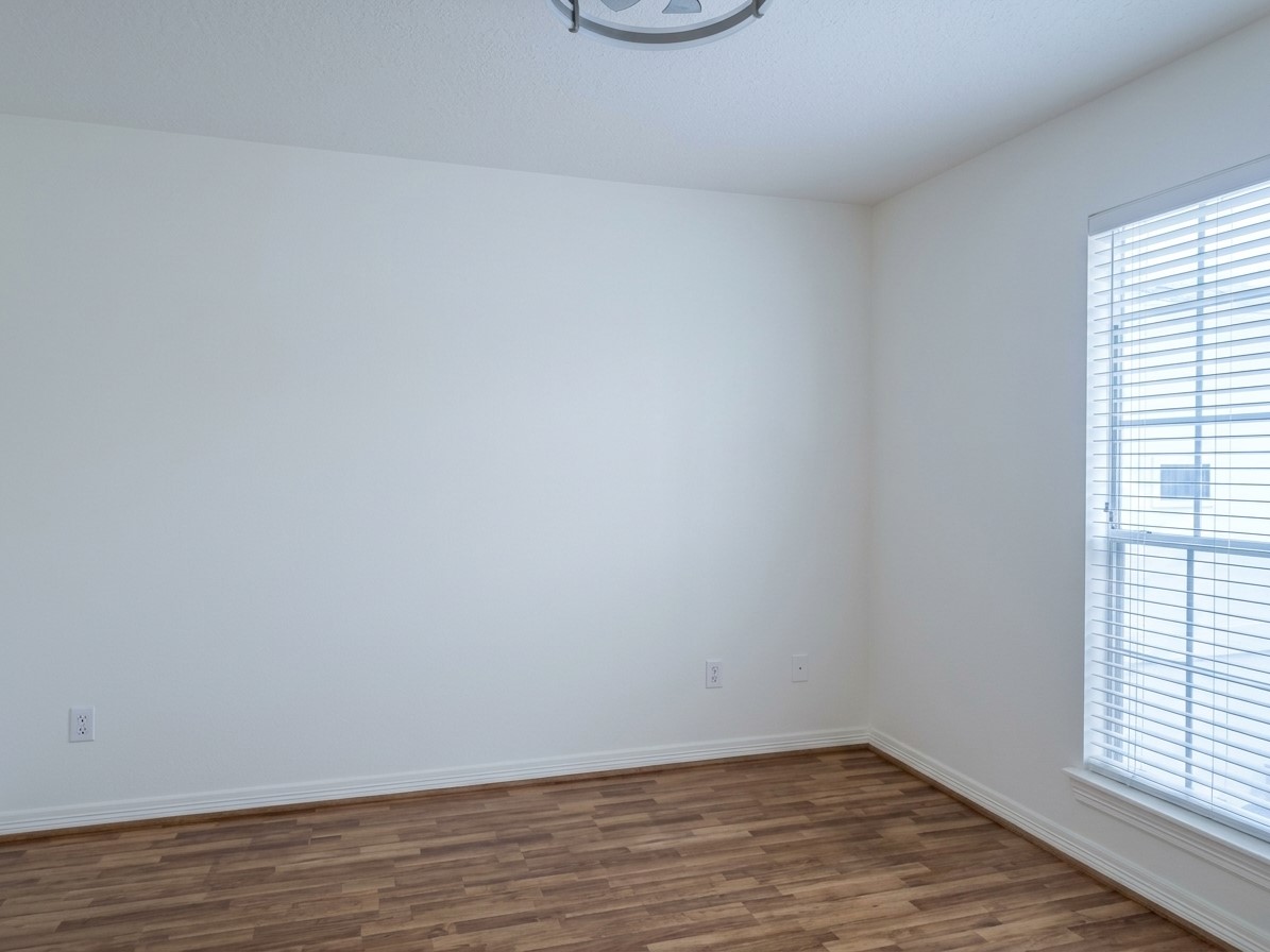 2413 Dorrington Street, Houston, TX 77030