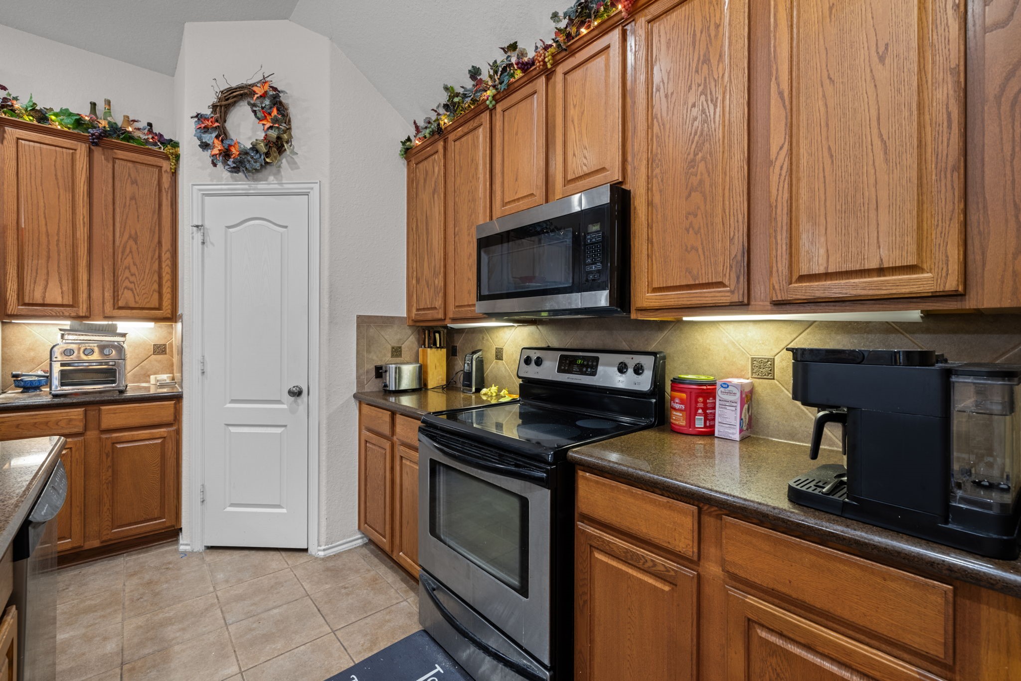 738 Oak Ridge Grove Circle, Spring, TX 77386