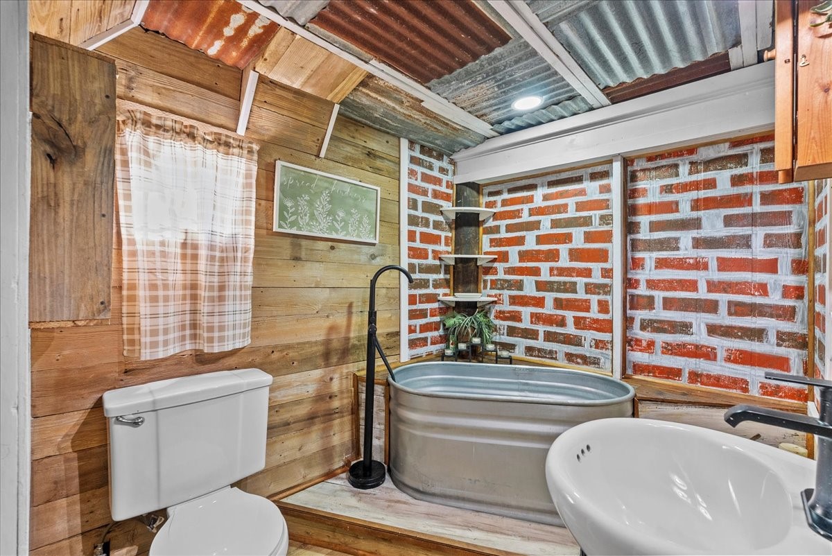 Downstairs bathroom