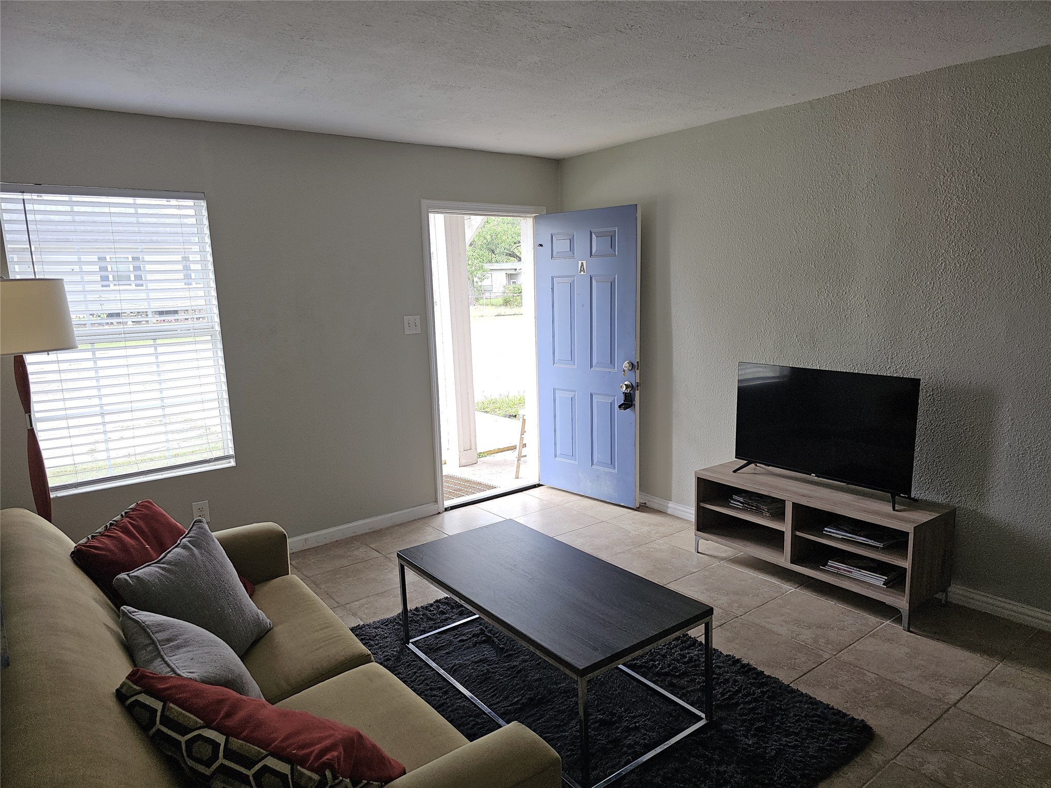 staged unit, same floor plan