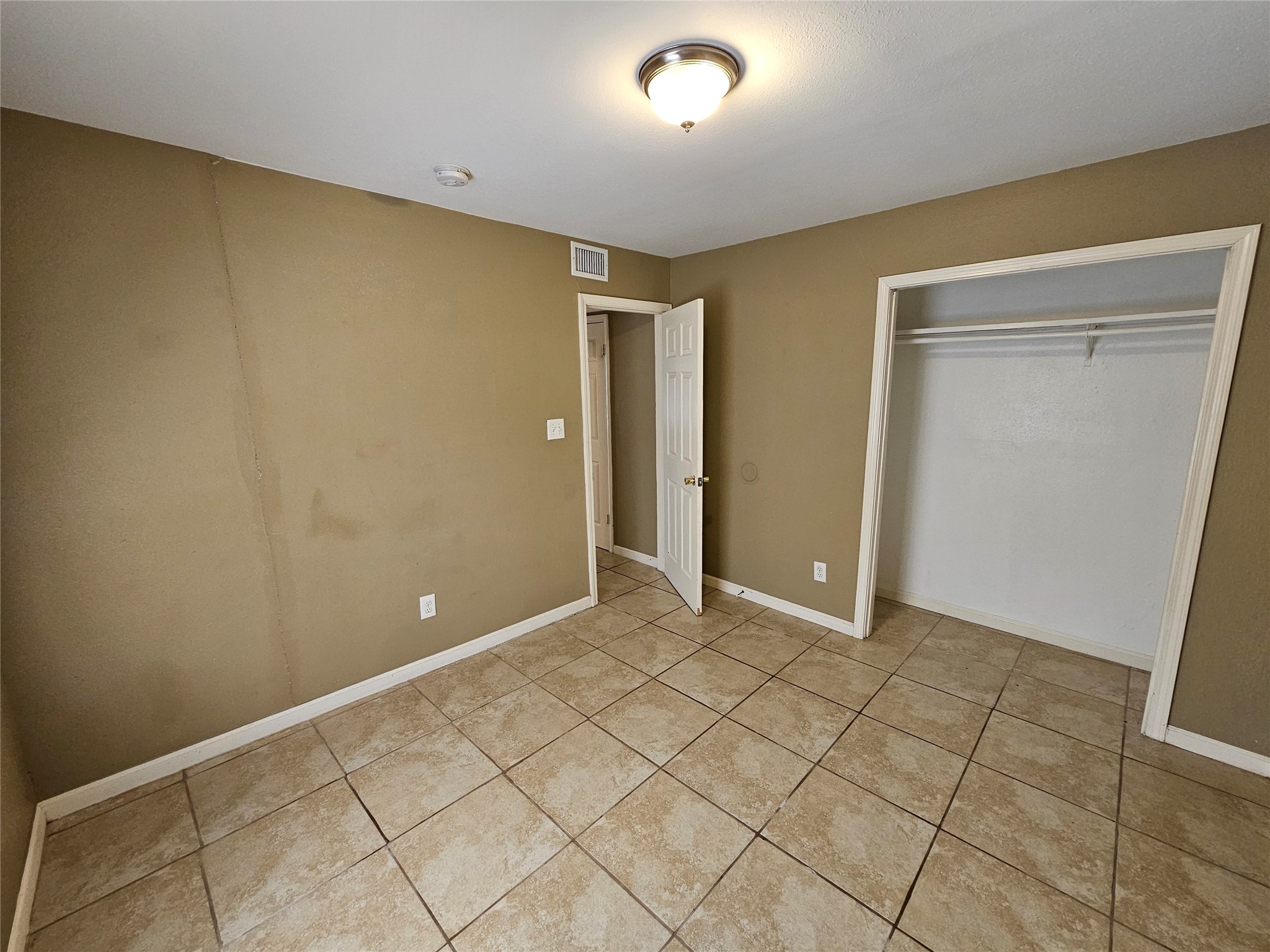 1502 Unit A bedroom 1