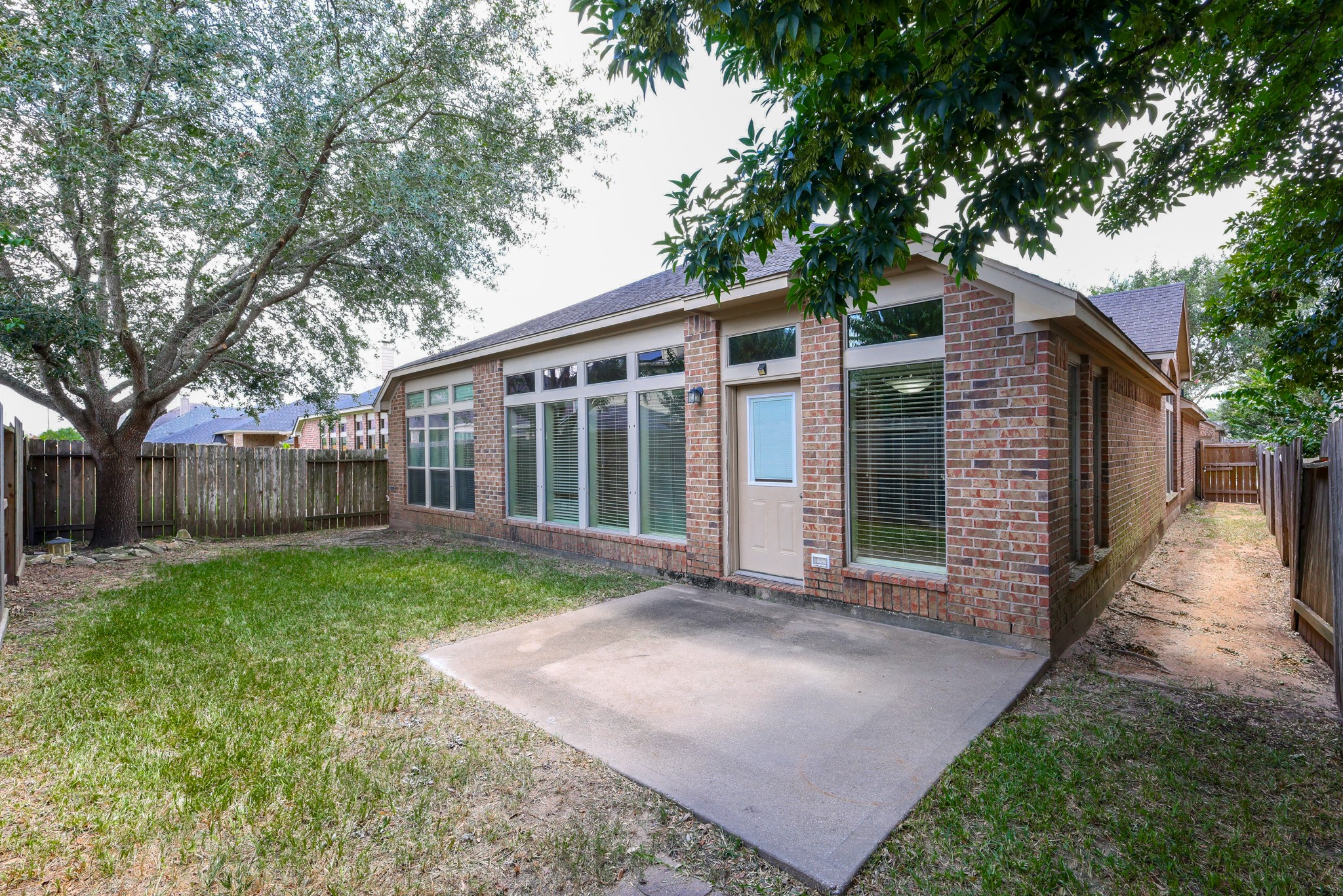 2919 Chalet Knolls Lane, Katy, TX 77494