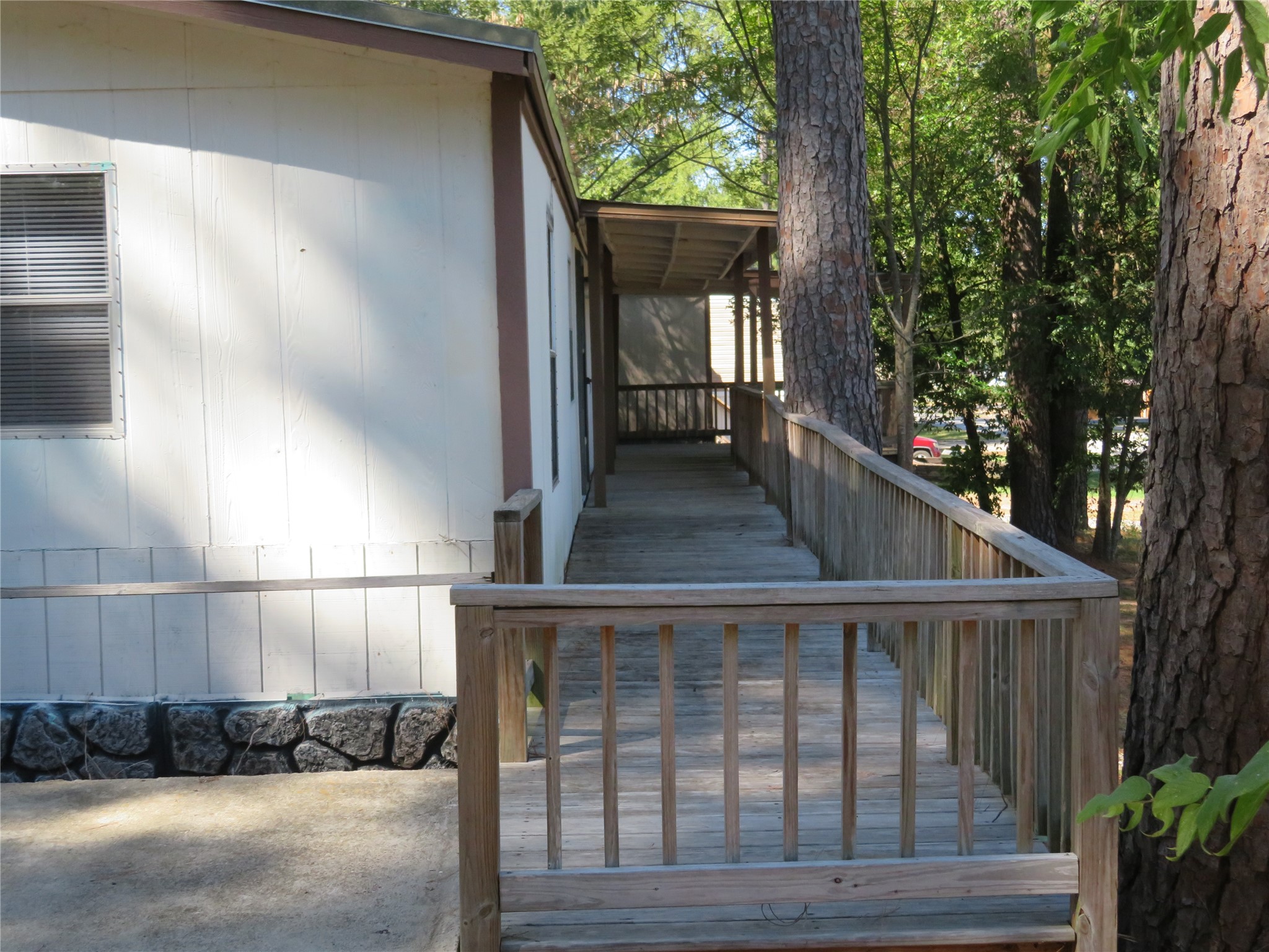 14141 Shadow Bay Drive, Willis, TX 77318