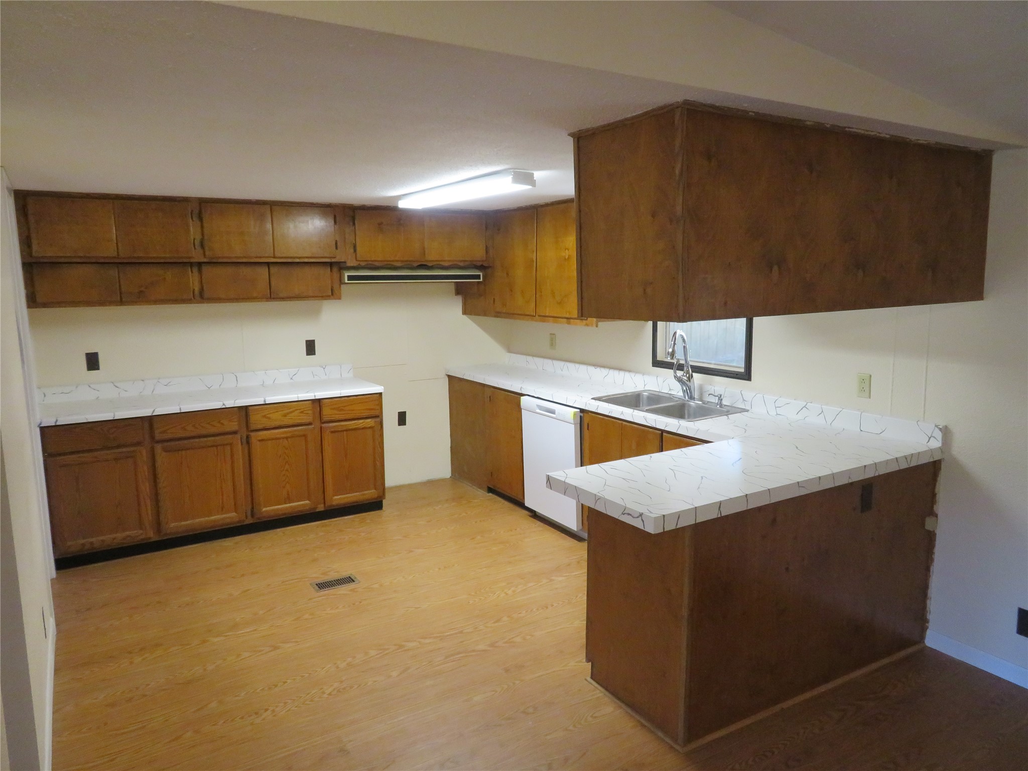14141 Shadow Bay Drive, Willis, TX 77318 14141 Shadow Bay Drive, Willis, TX 77318