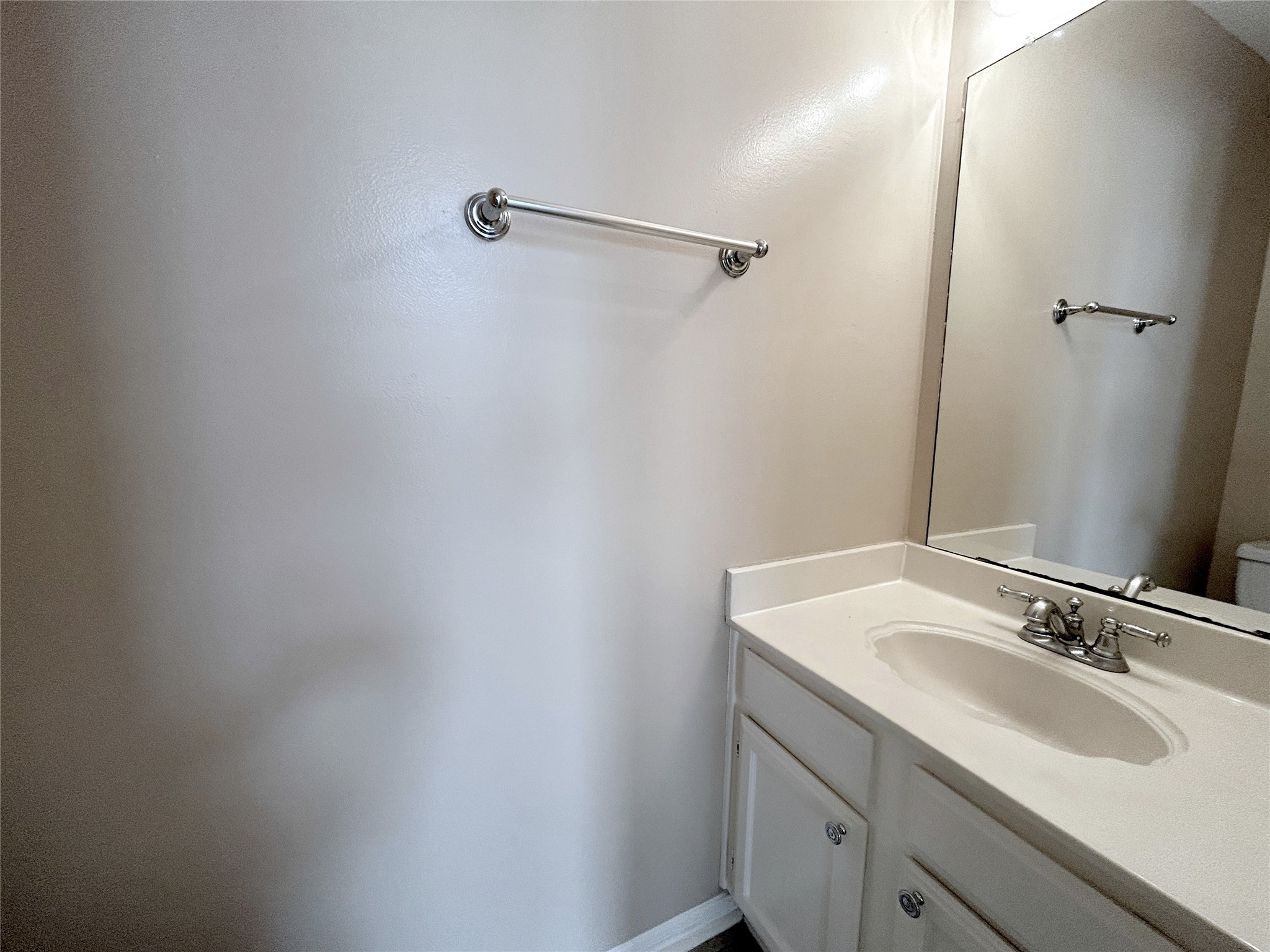 Guest bath down stair