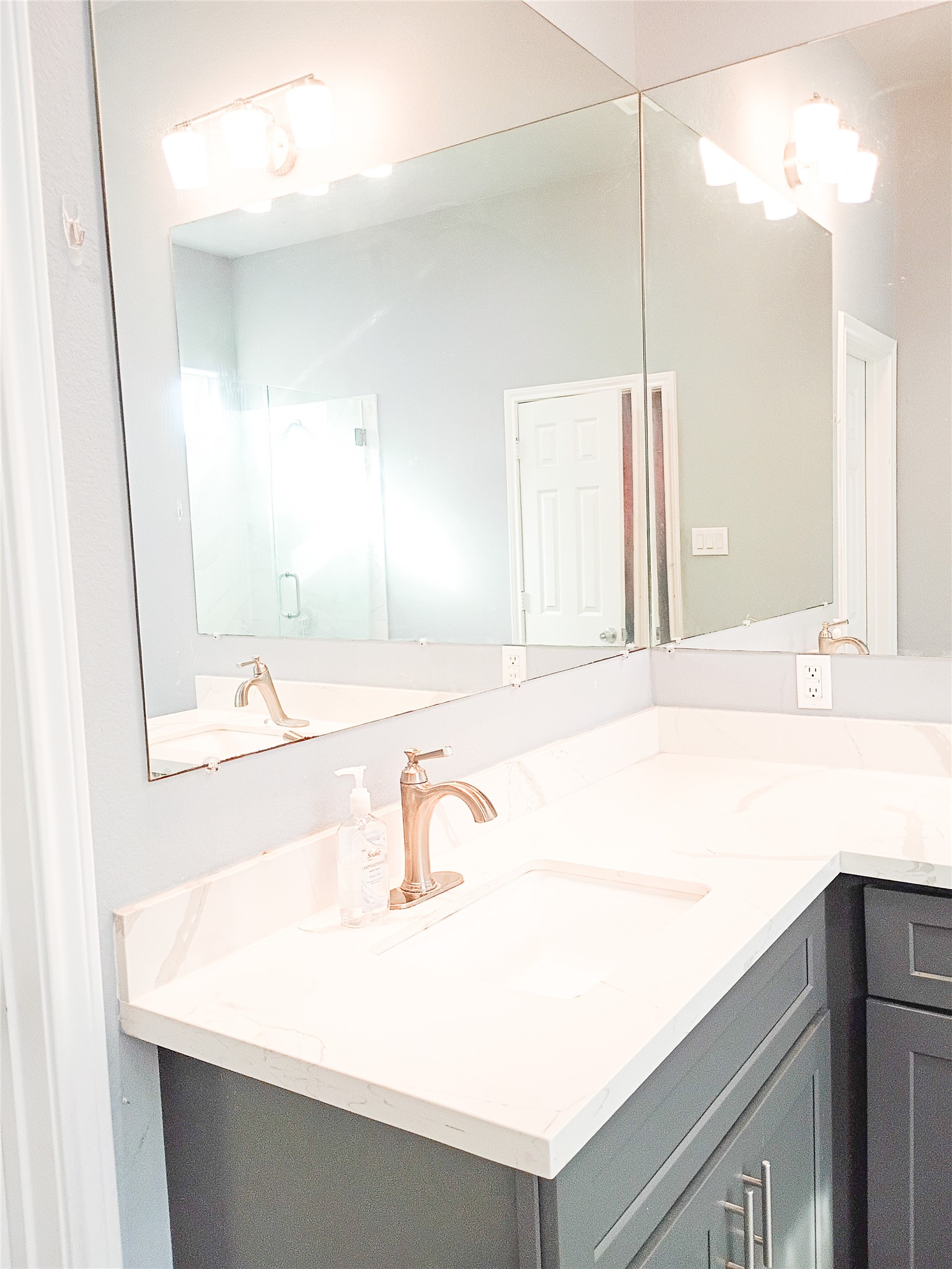 10114 Palestine Street Street, North Houston, TX 77029