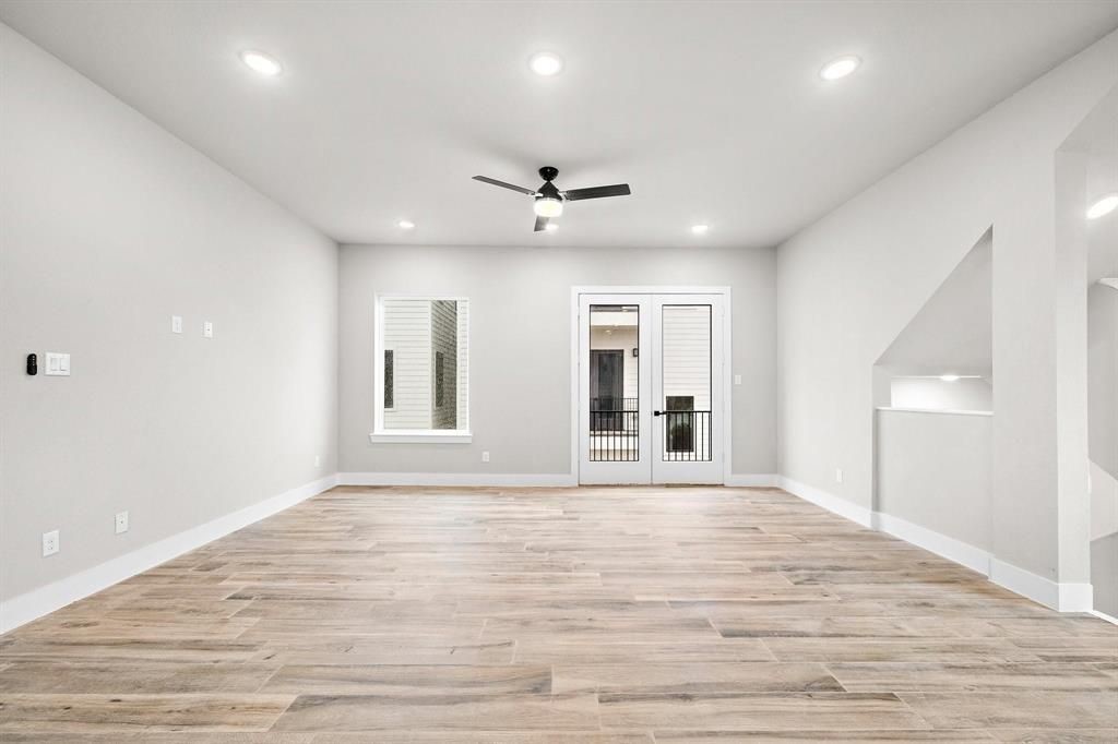 228 W 28th Street, Houston, TX 77008