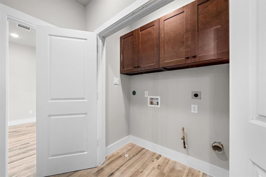 228 W 28th Street, Houston, TX 77008
