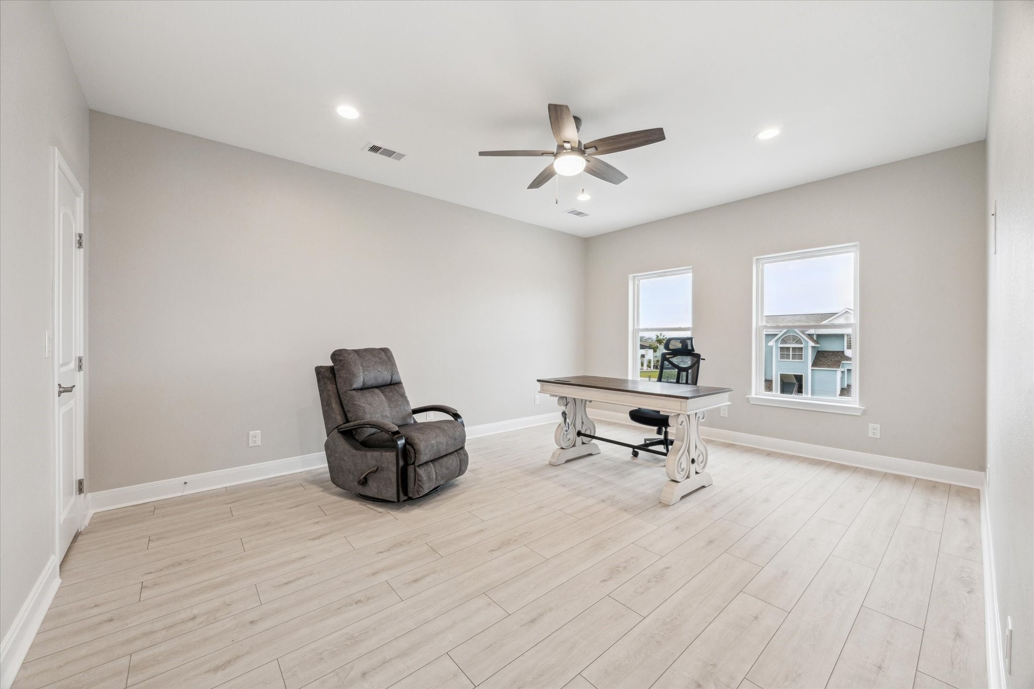 230 Bora Bora Drive, Tiki Island, TX 77554