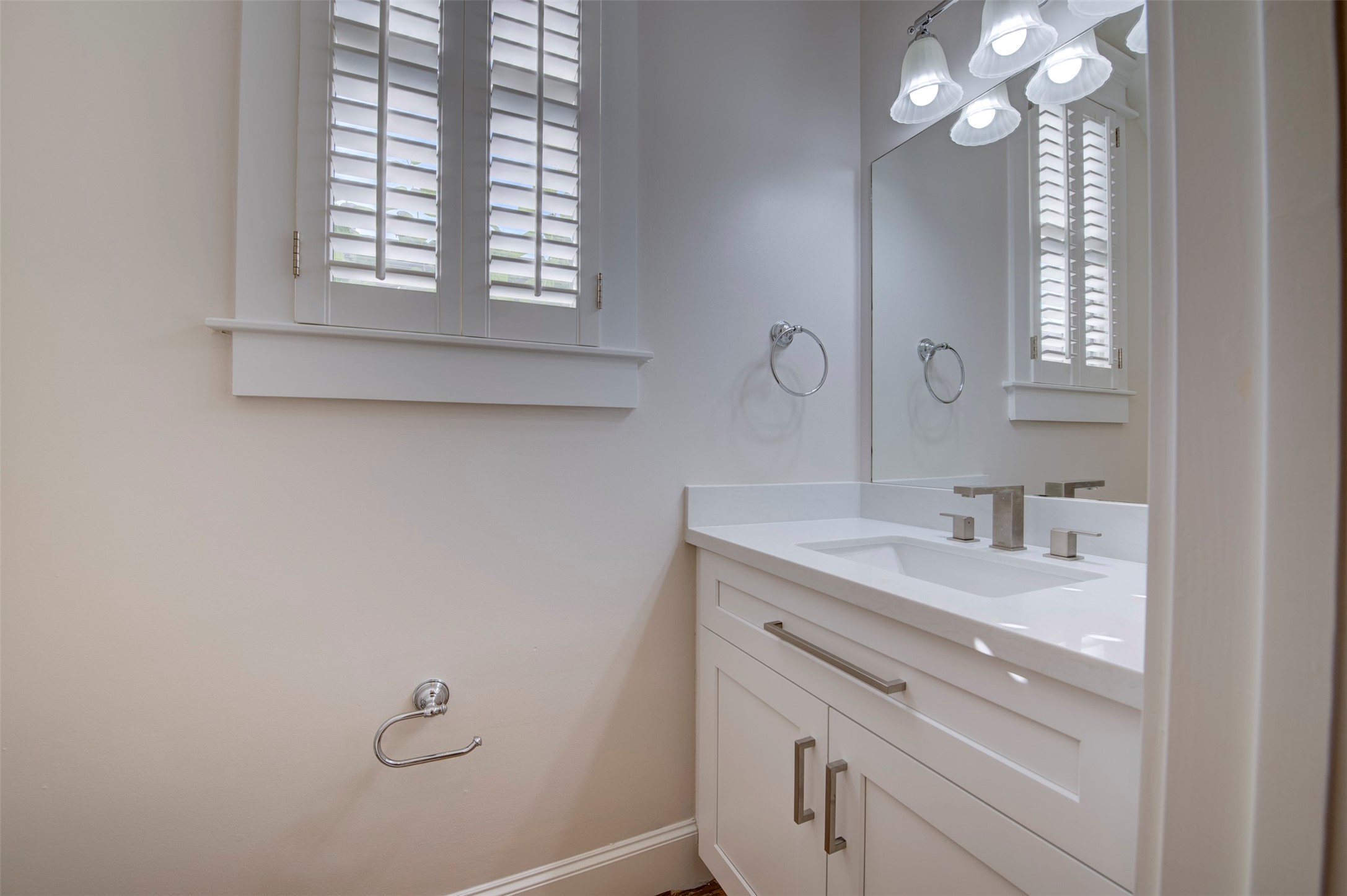 728 E 27th Street, Houston, TX 77009