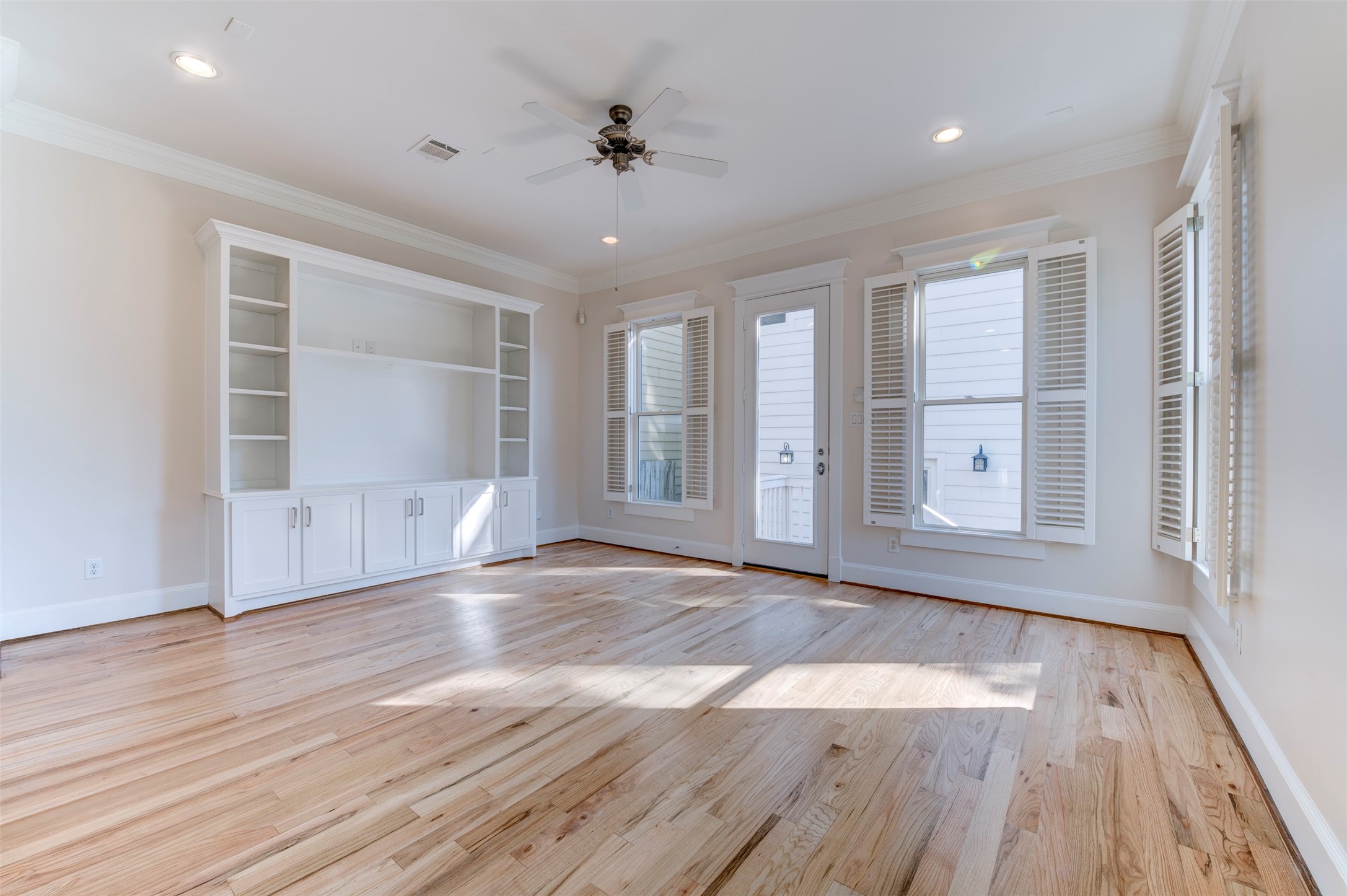 728 E 27th Street, Houston, TX 77009