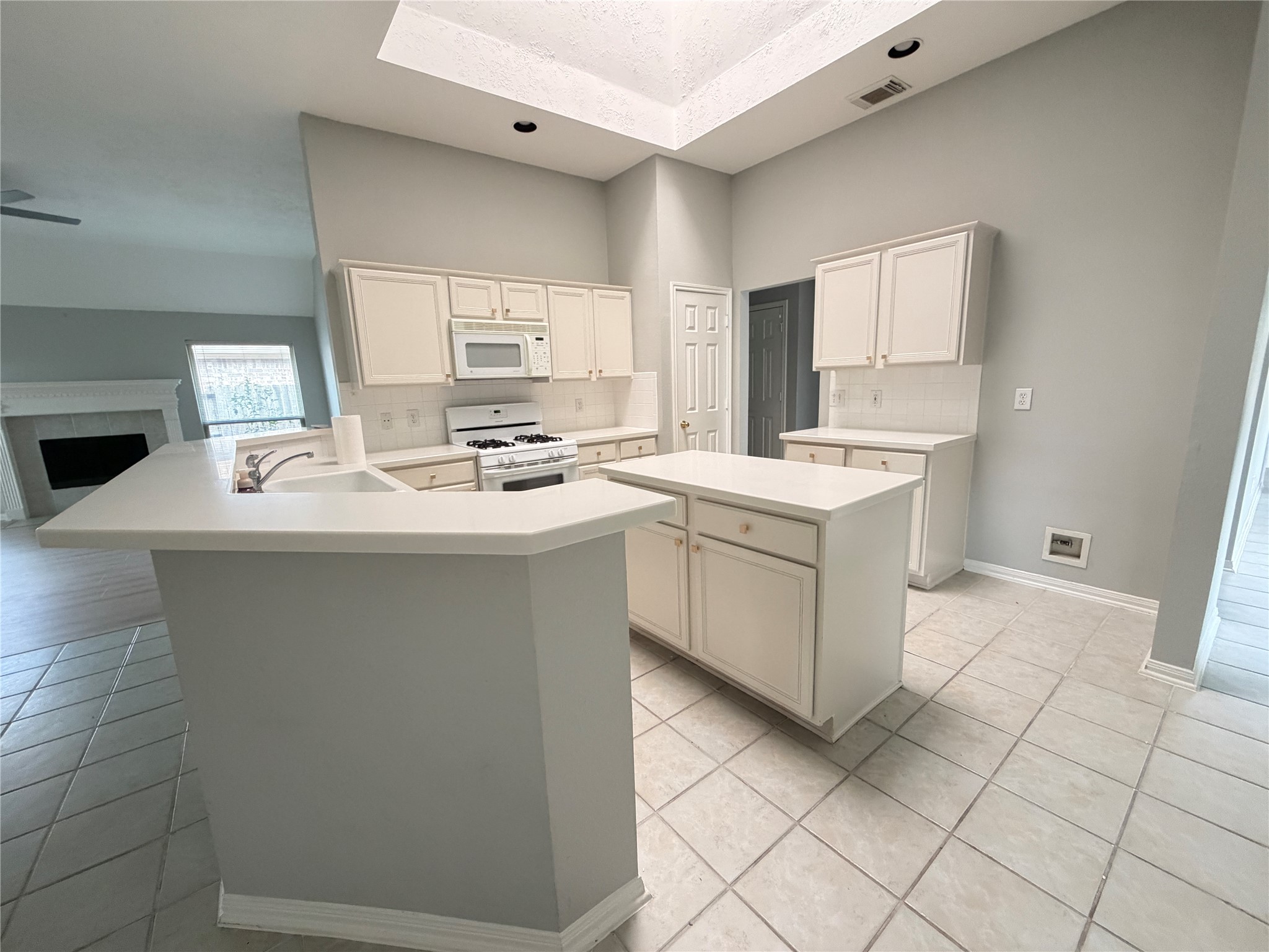 2618 Parkbriar Lane, Pearland, TX 77584