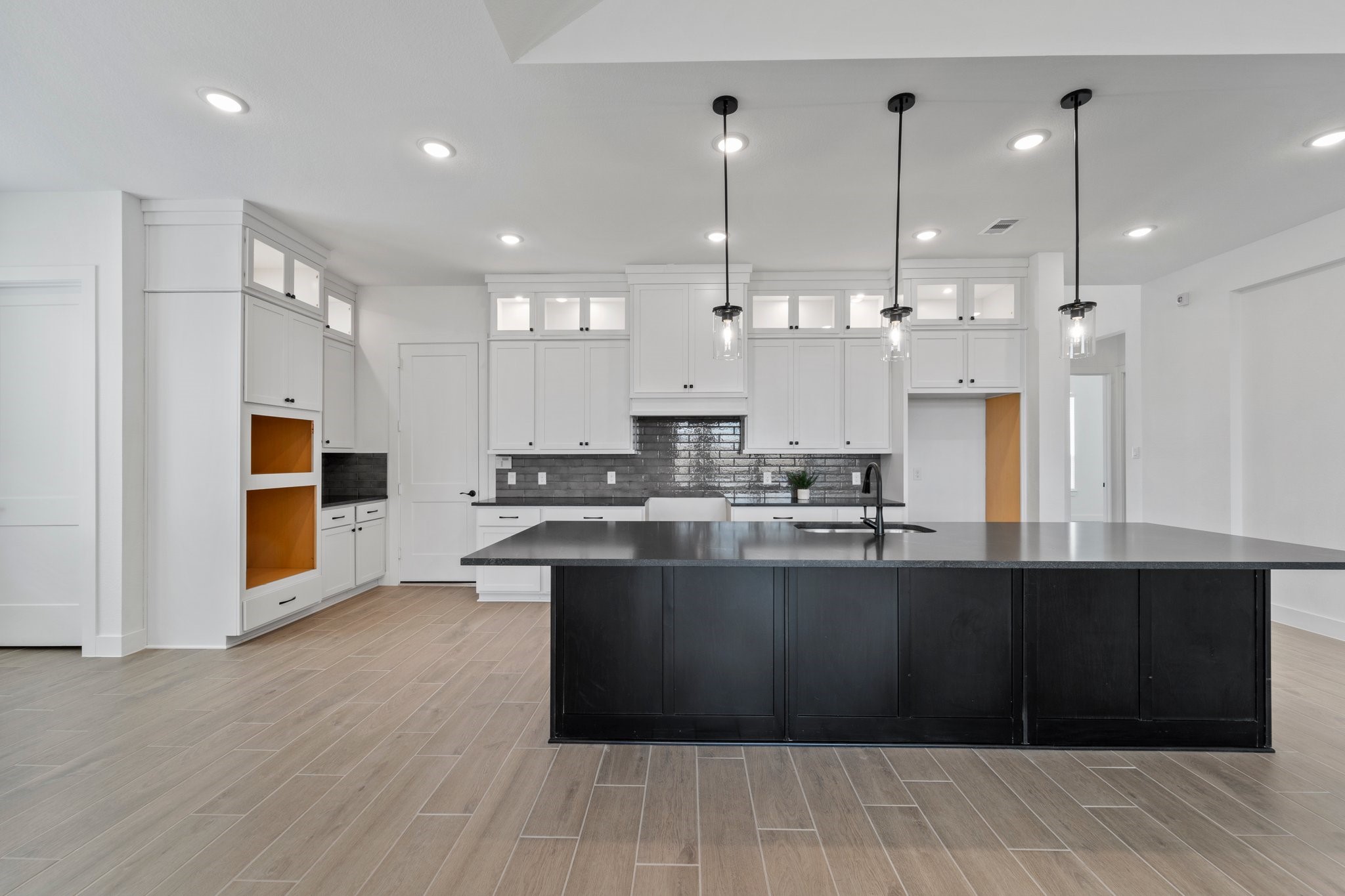 Photos are REPRESENTATIVE of the home /floor plan and are NOT of the actual home.  Selections, features, and room options vary.