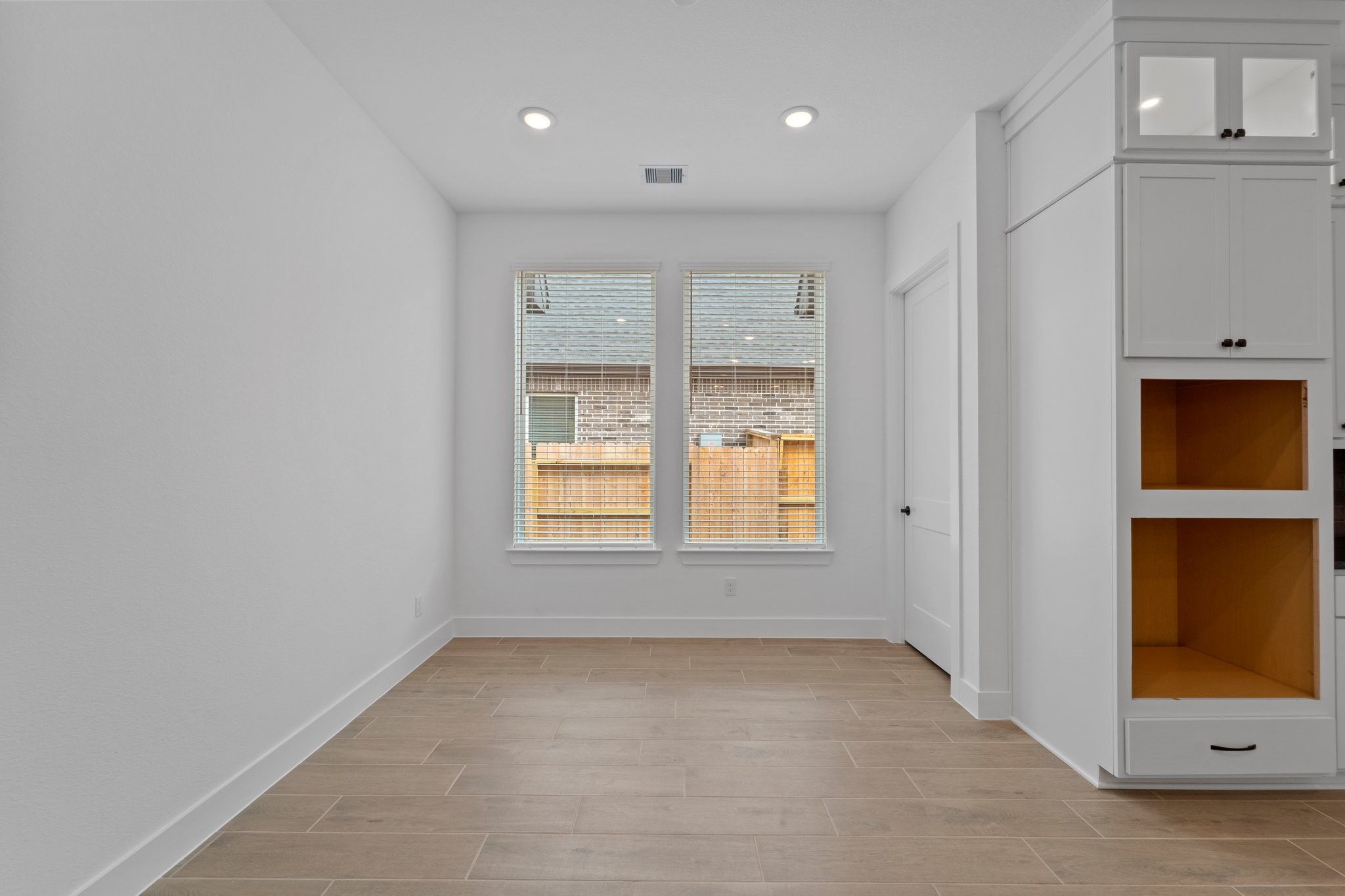 Photos are REPRESENTATIVE of the home /floor plan and are NOT of the actual home.  Selections, features, and room options vary.