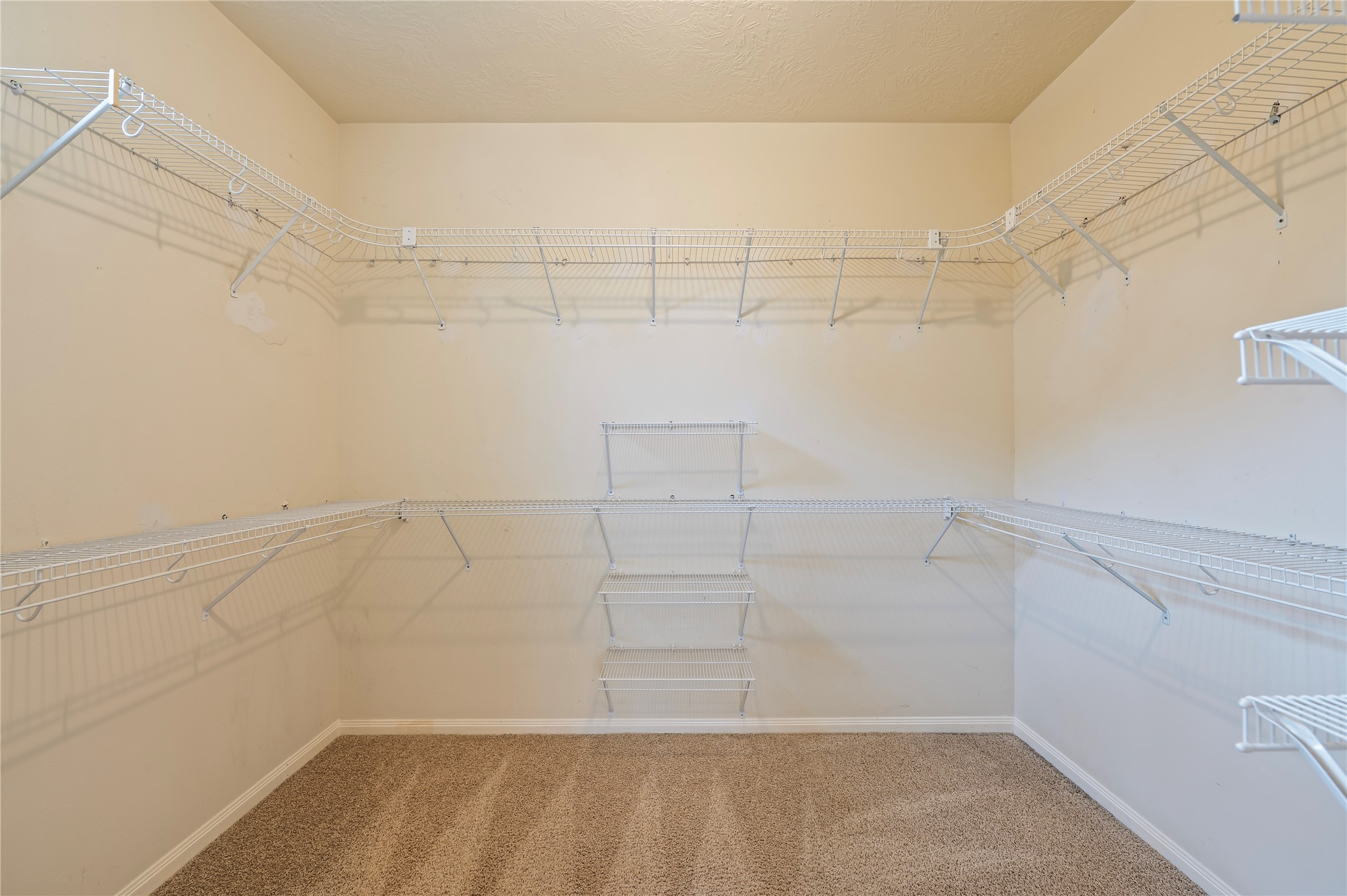 3124 Sand Shadow Drive, League City, TX 77573