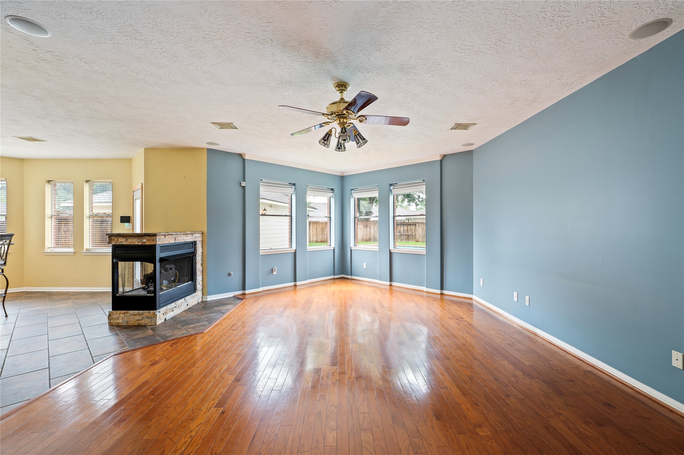 3124 Sand Shadow Drive, League City, TX 77573 3124 Sand Shadow Drive, League City, TX 77573