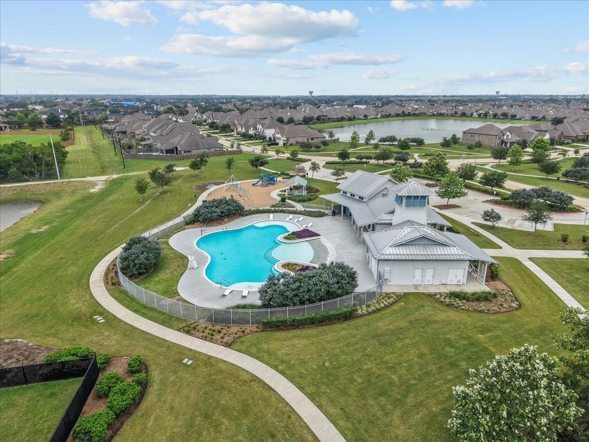 Coastal Point Neighboorhood Amenities