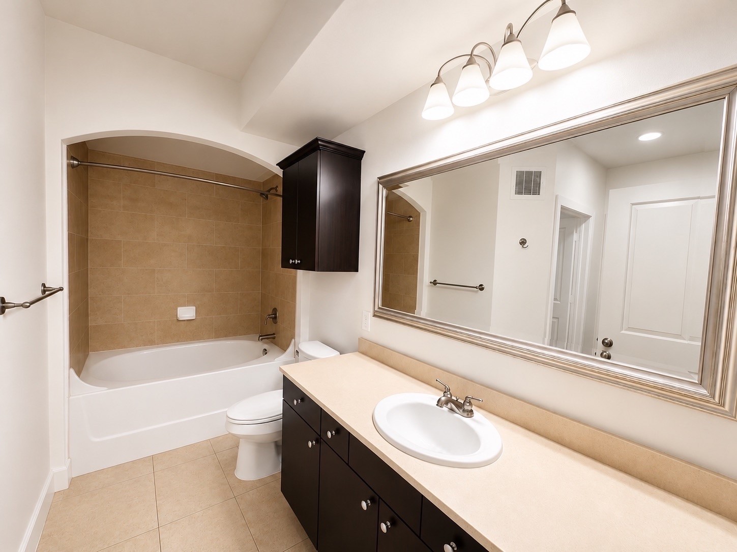 1340 W Gray Street, #225-P6, Houston, TX 77019 1340 W Gray Street, #225-P6, Houston, TX 77019