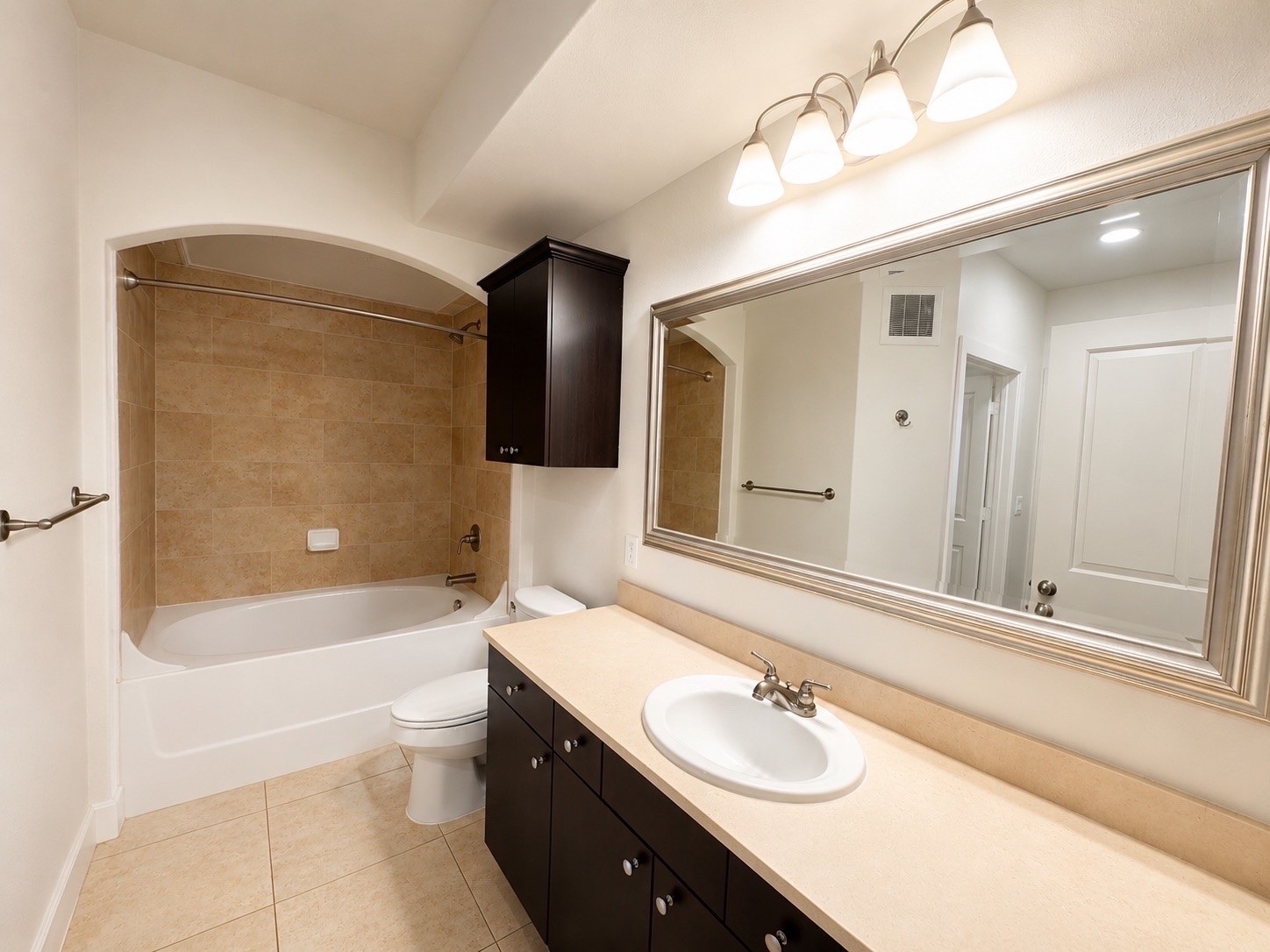 1340 W Gray Street, #225-P6, Houston, TX 77019