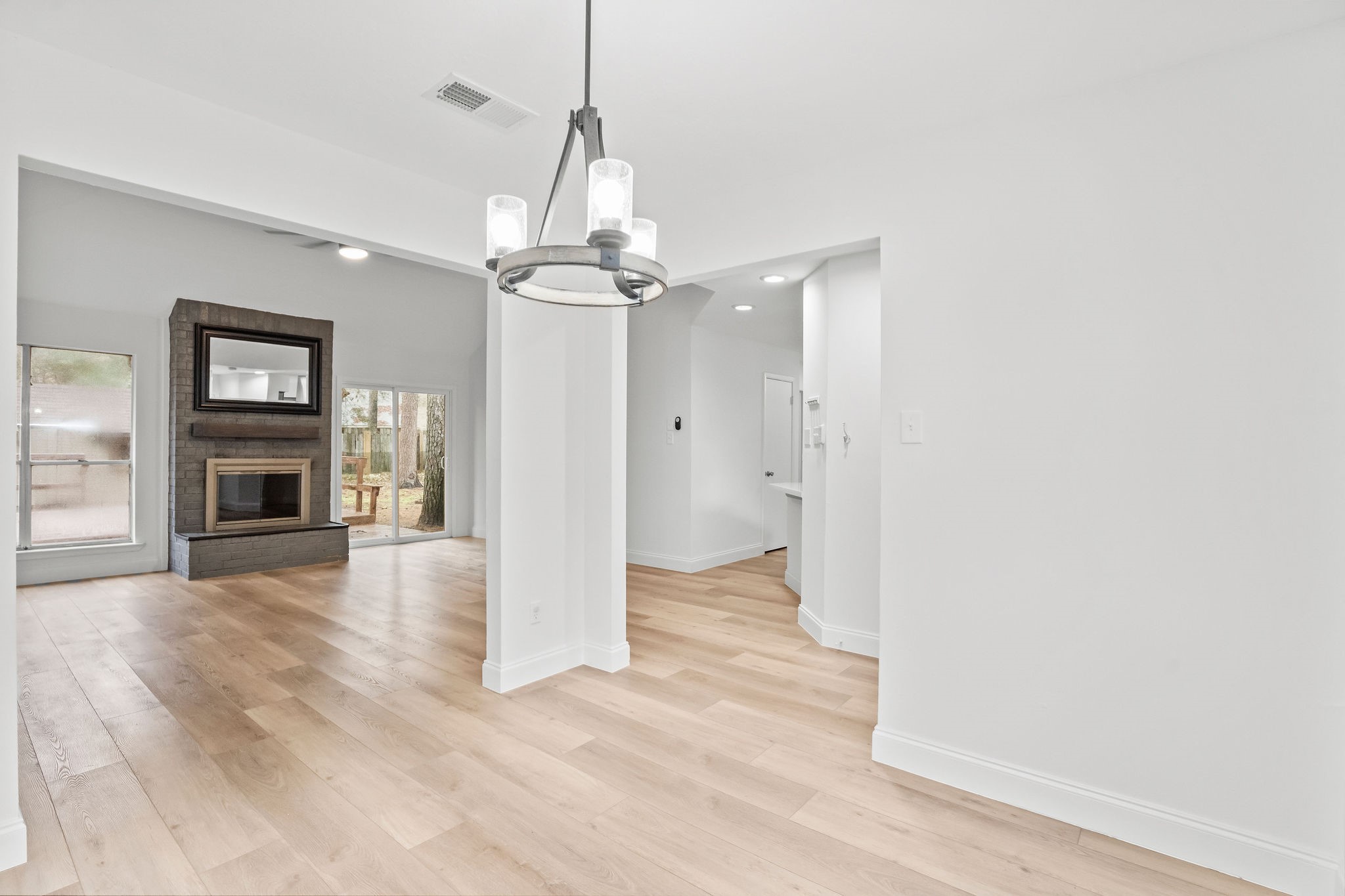 22 Braemar Forest Street, The Woodlands, TX 77381