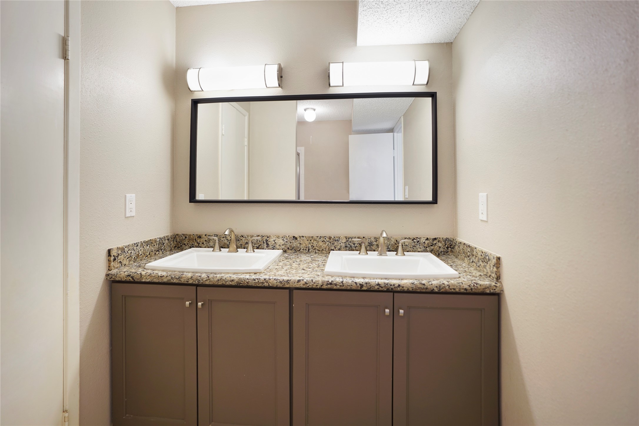 3200 S Gessner Road, #358, Houston, TX 77063