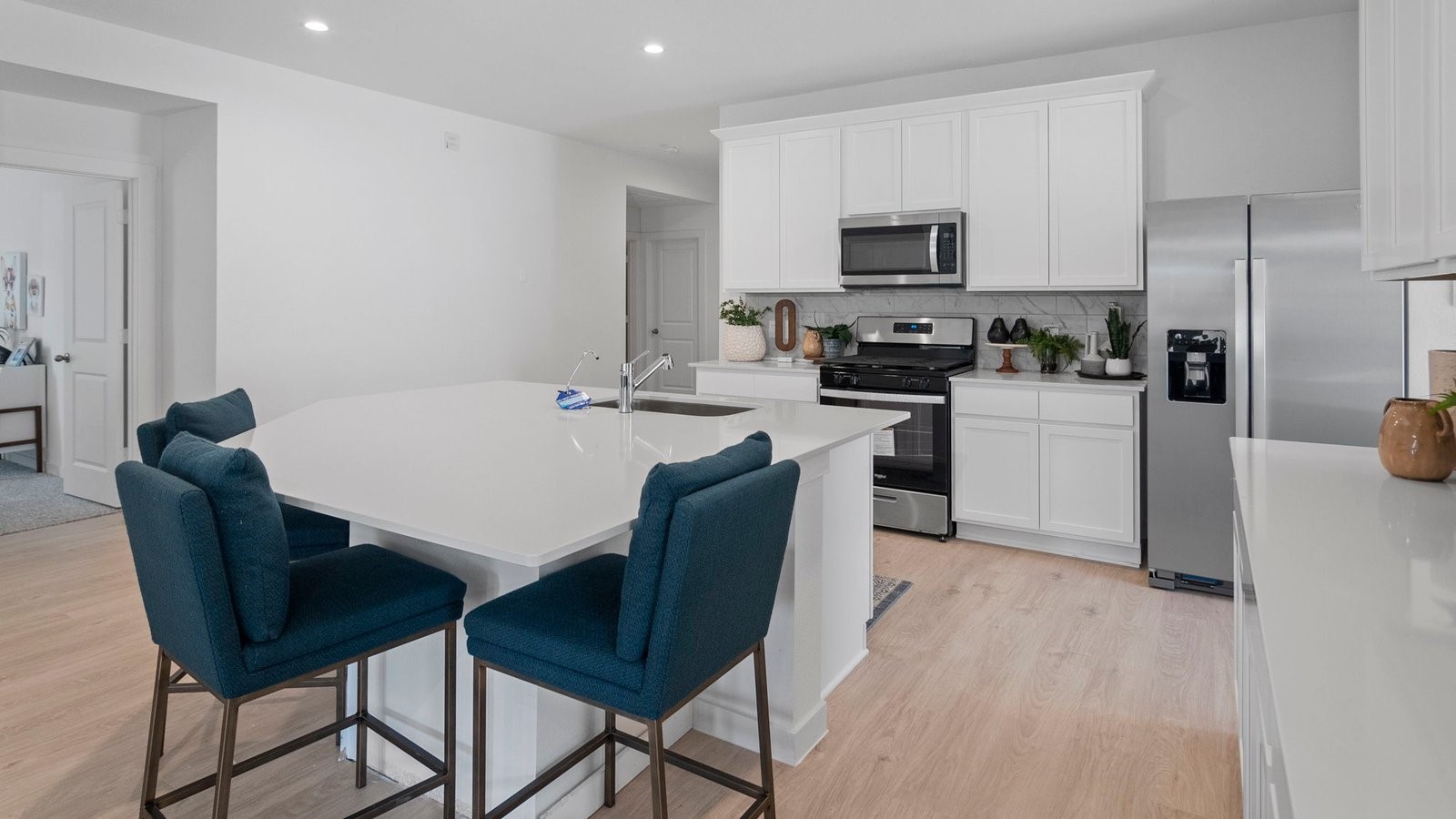 *Images and 3D tour are for illustration only and options may vary from home as built. *Images and 3D tour are for illustration only and options may vary from home as built.