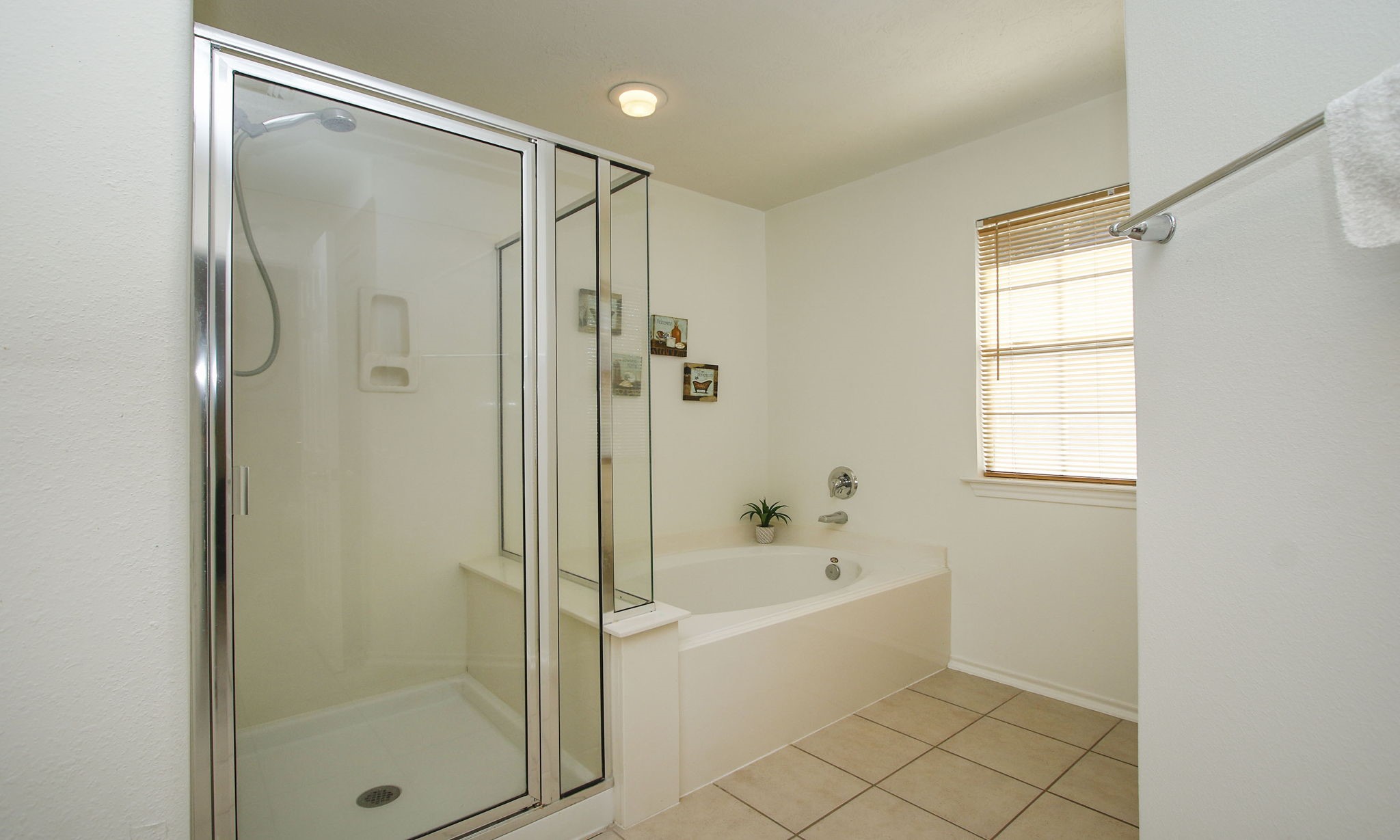 191 N Burberry Park Circle, The Woodlands, TX 77382