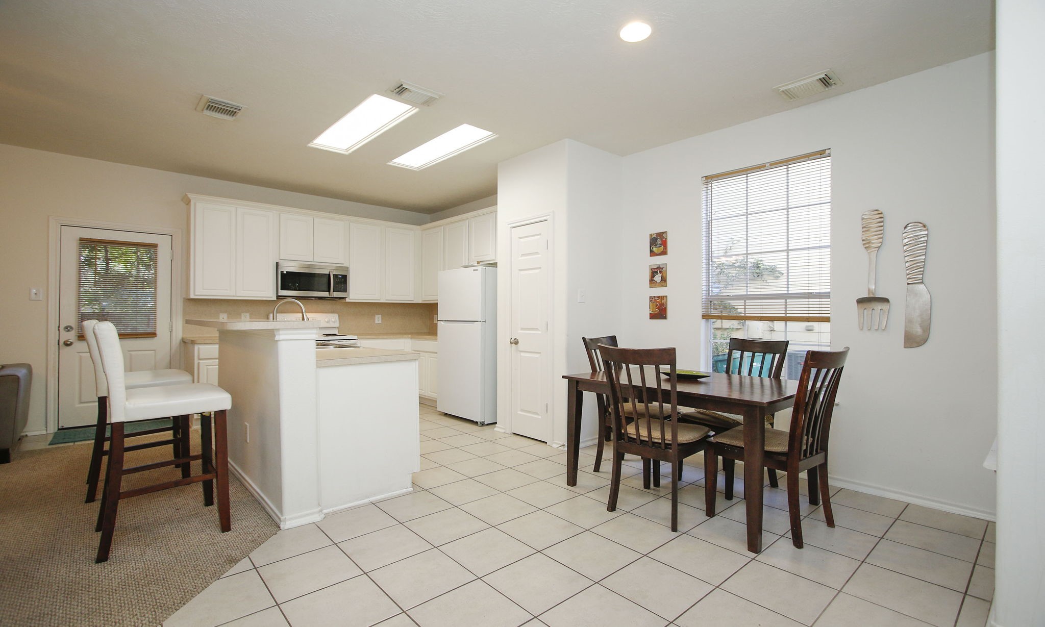 191 N Burberry Park Circle, The Woodlands, TX 77382