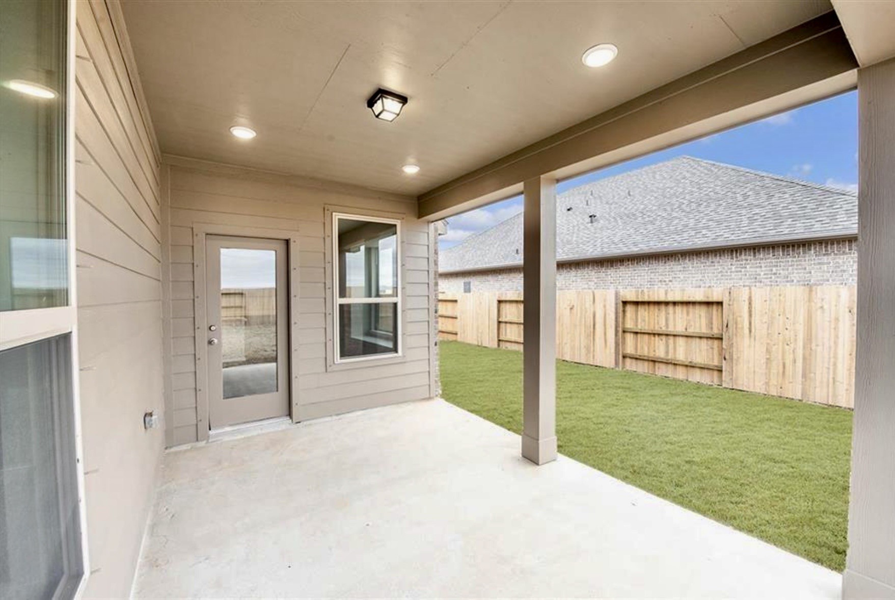 13618 Table Rock Drive, La Marque, TX 77568