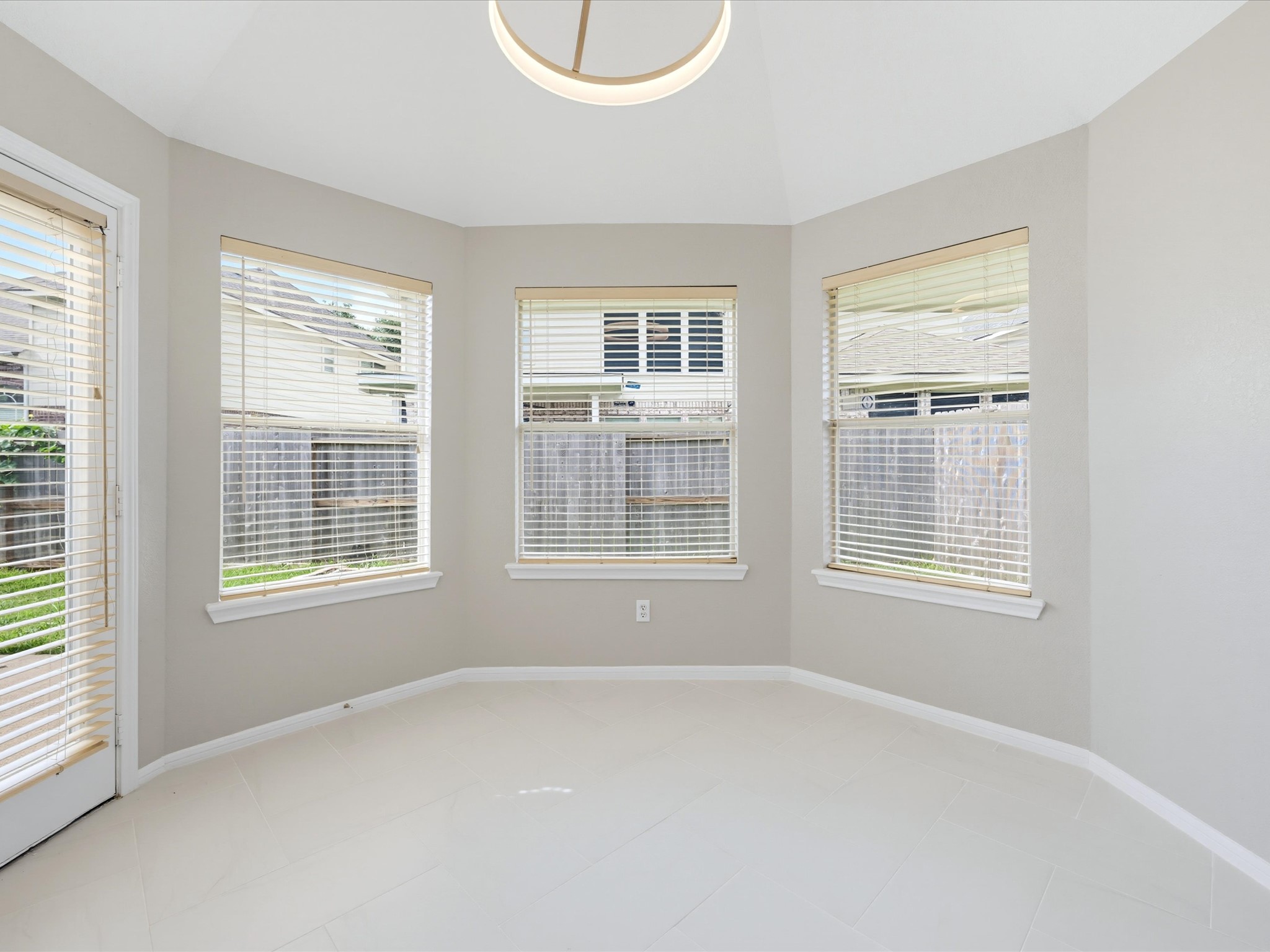 4619 Schiller Park Lane, Sugar Land, TX 77479