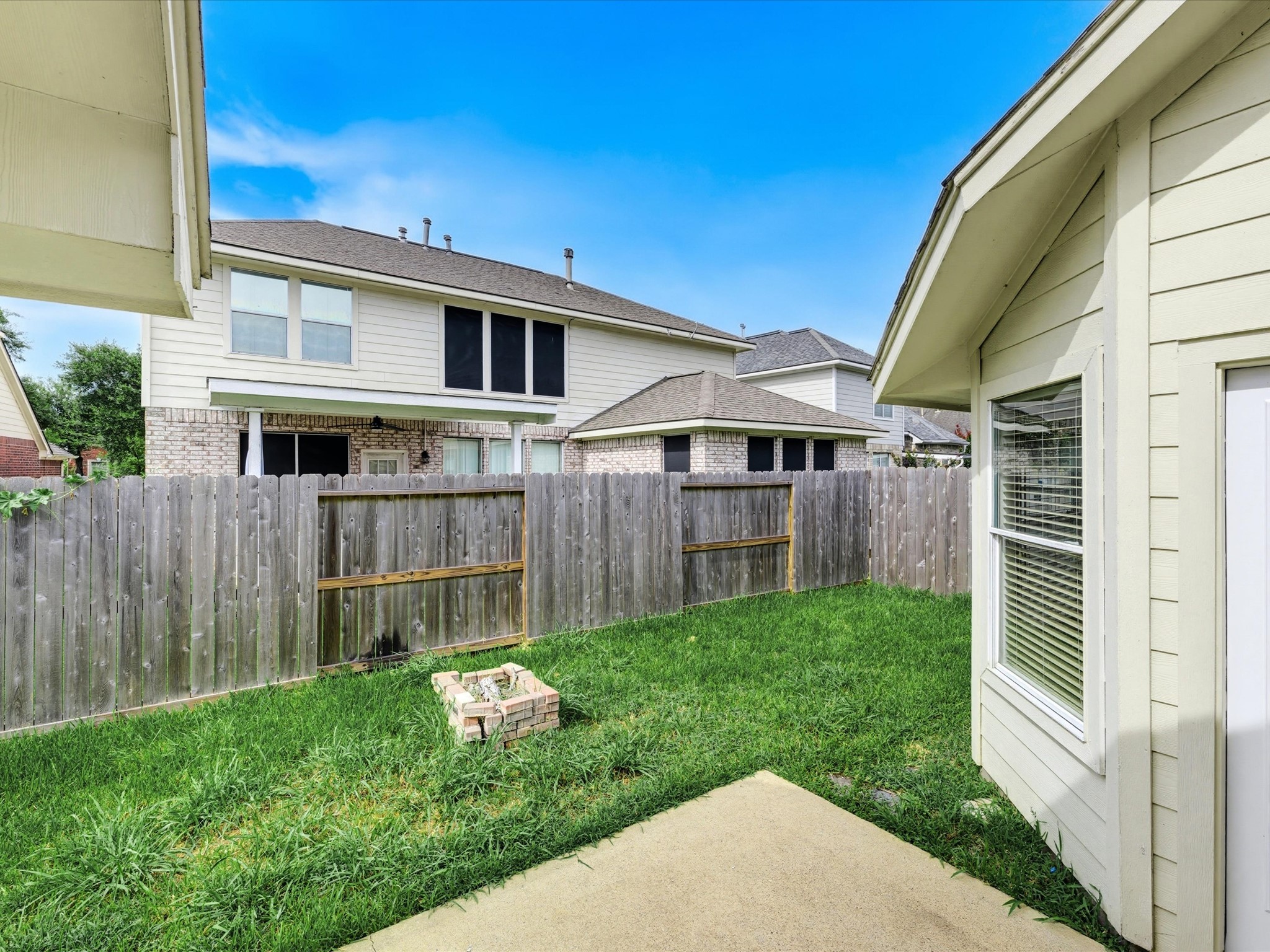 4619 Schiller Park Lane, Sugar Land, TX 77479