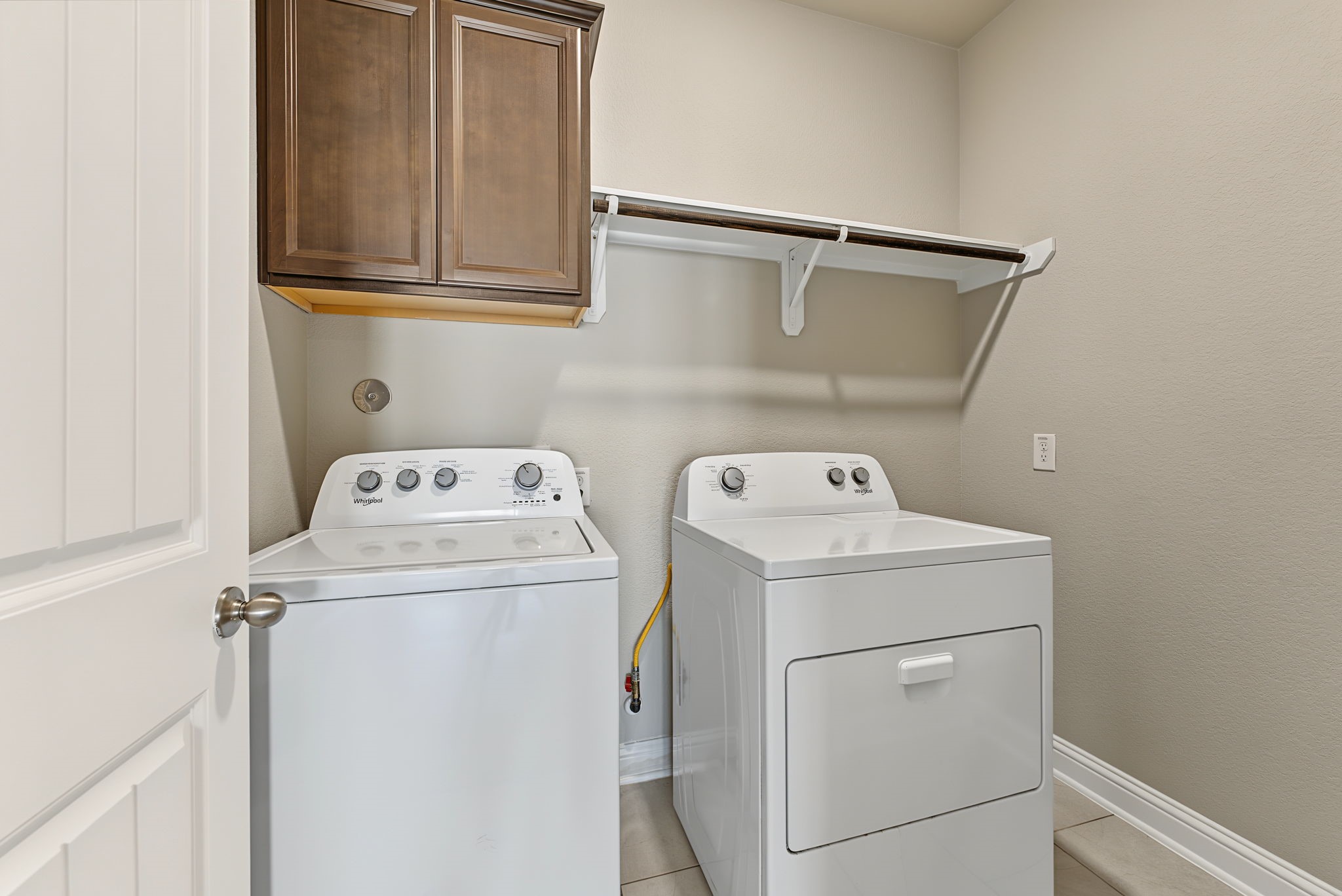 The washer and dryer are included!