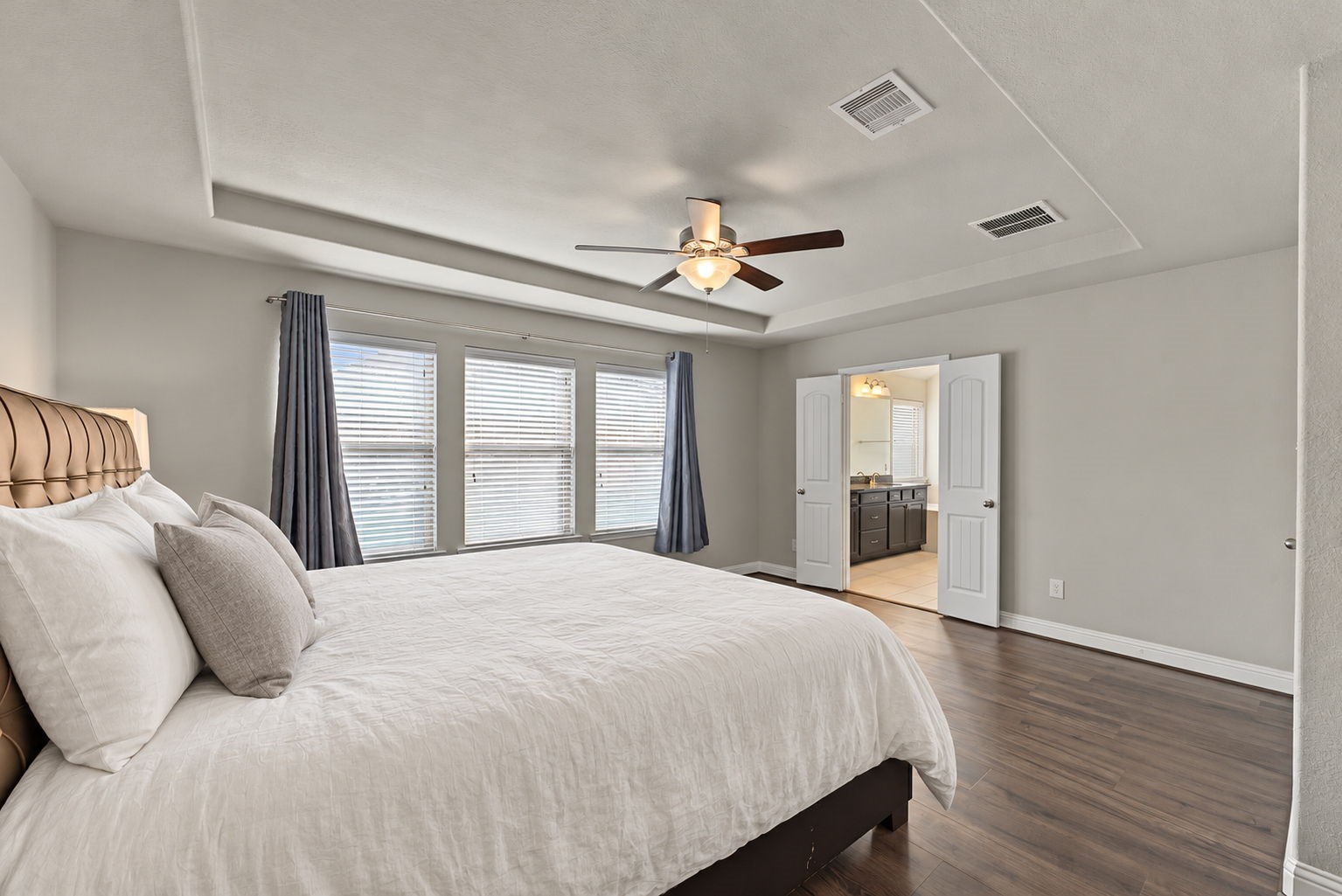16 Centennial Ridge Place, The Woodlands, TX 77354