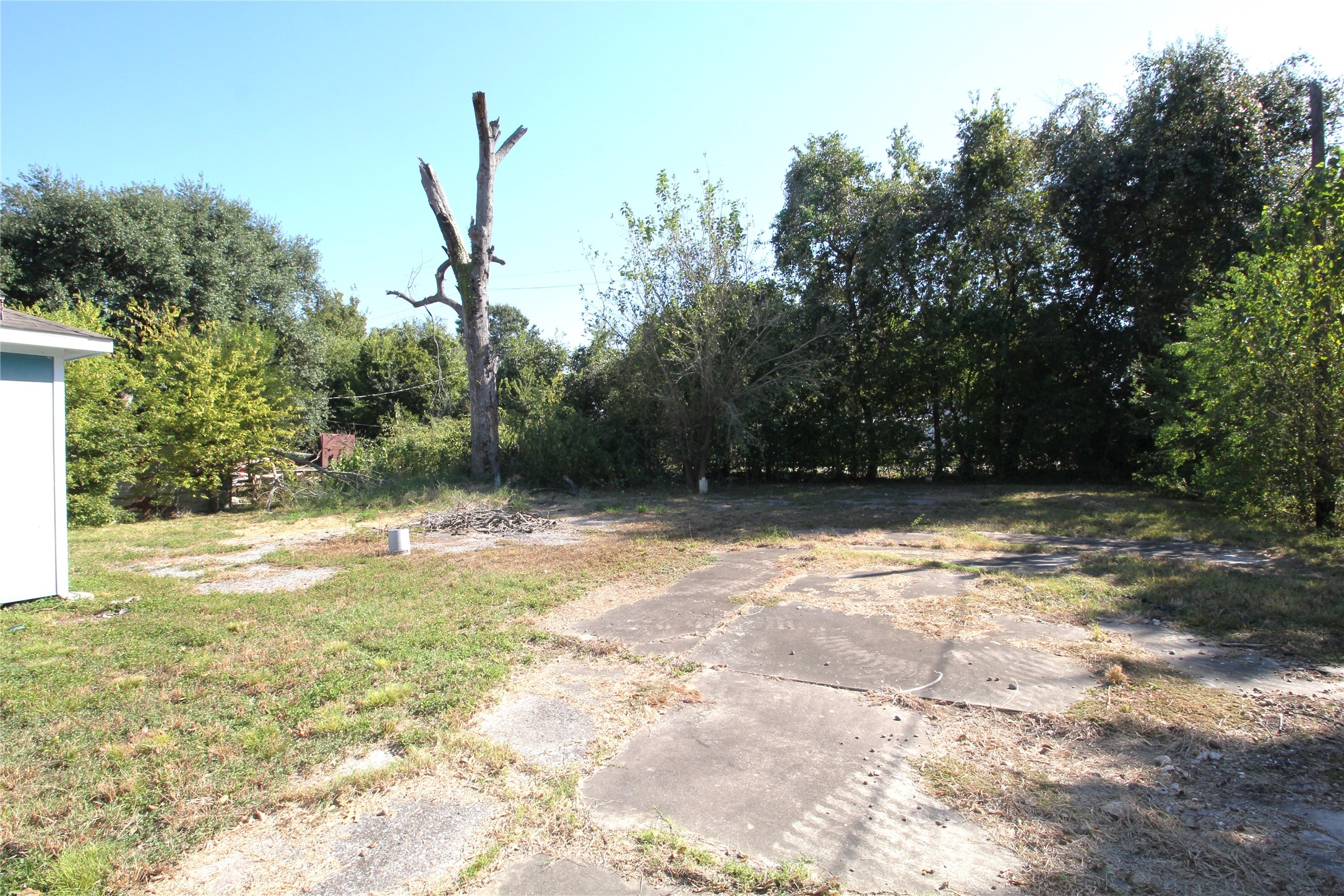 Expansive Lot, 11,250 Sq Ft, (75'x150')