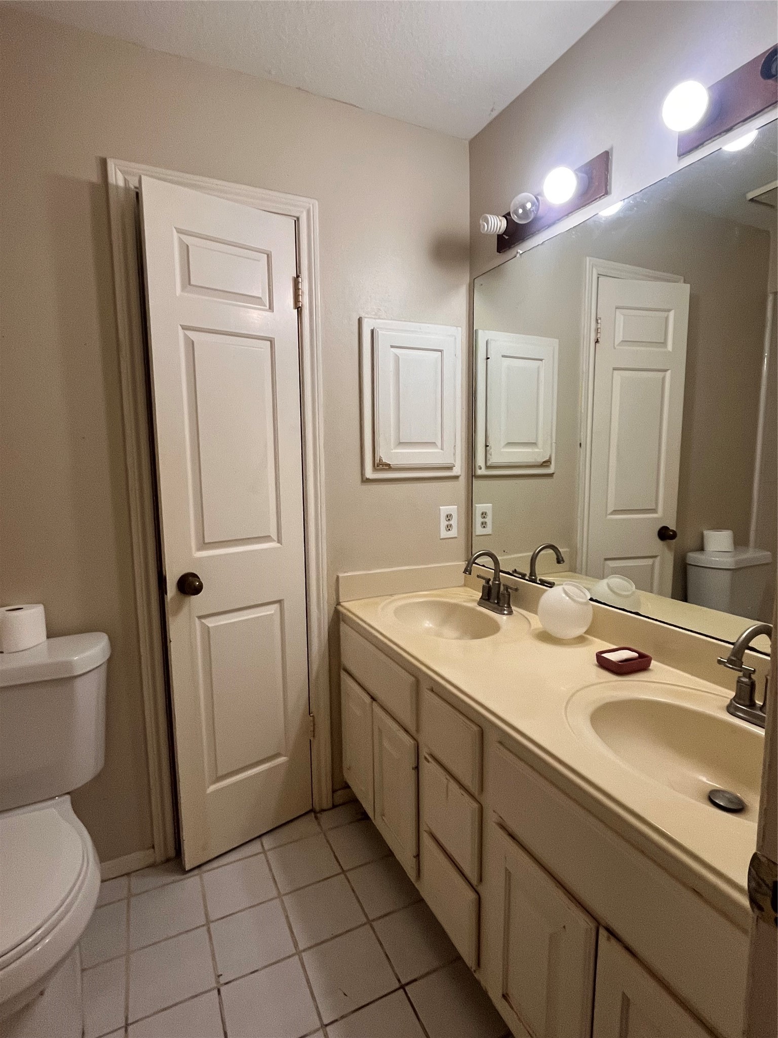 14423 Redbud Valley Trail, Houston, TX 77062