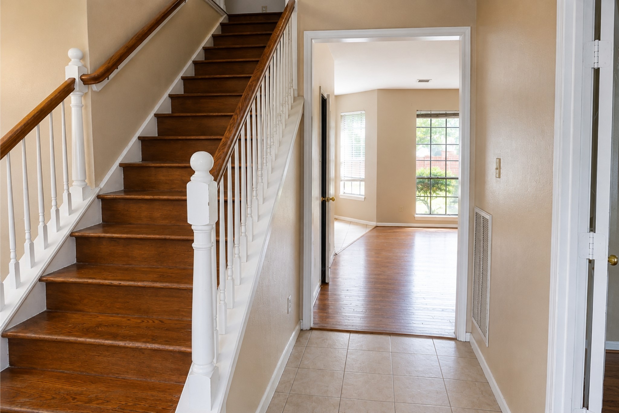 14423 Redbud Valley Trail, Houston, TX 77062