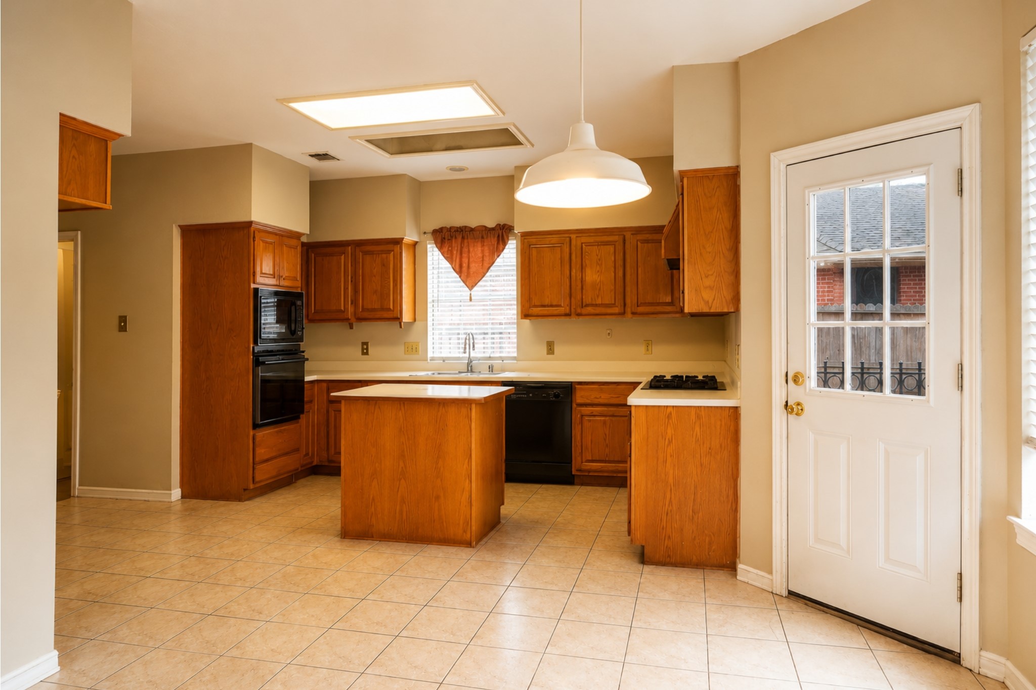 14423 Redbud Valley Trail, Houston, TX 77062