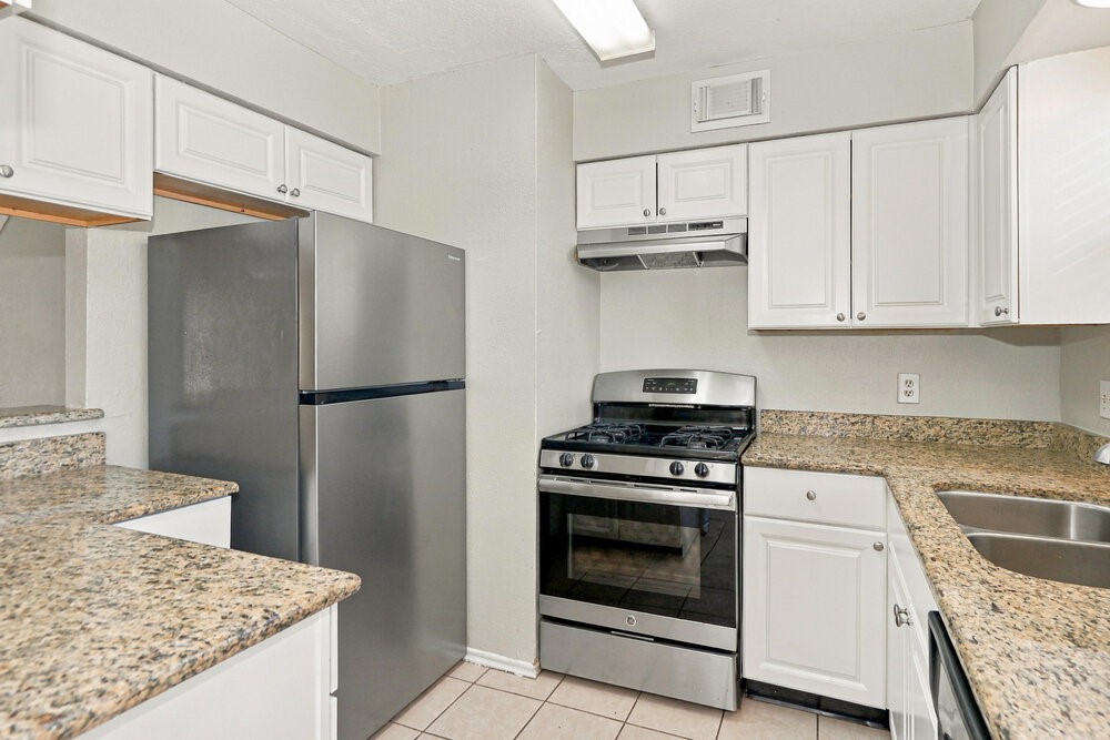 16111 Rosenridge Drive, Houston, TX 77053