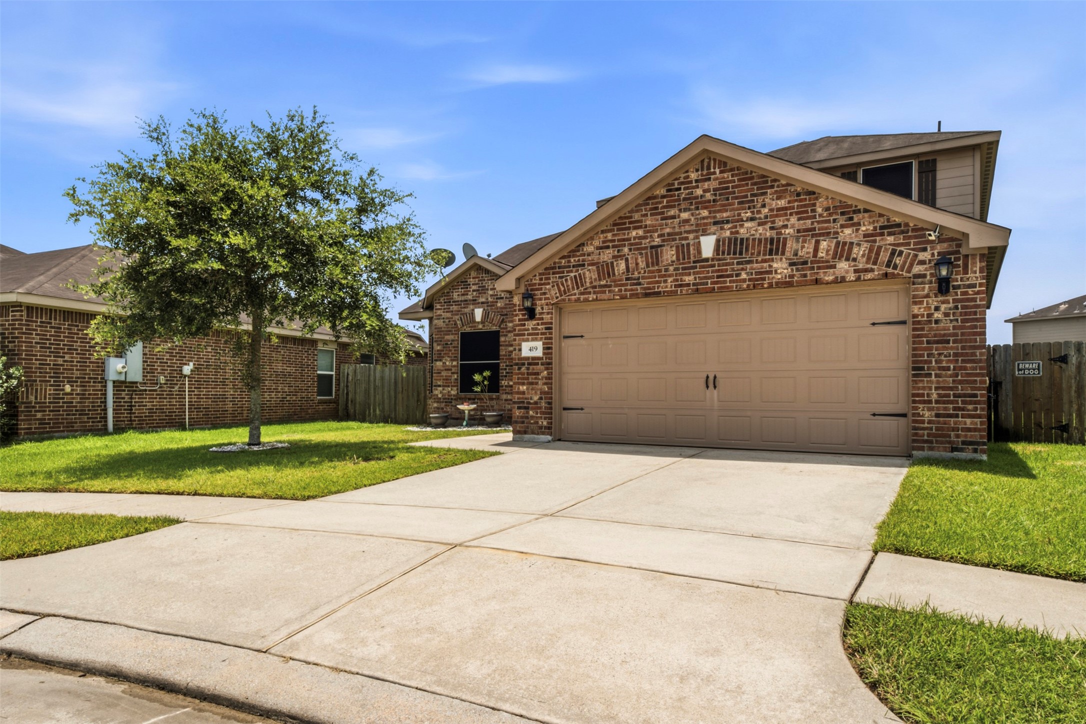 419 Turquoise Trade Drive, La Marque, TX 77568