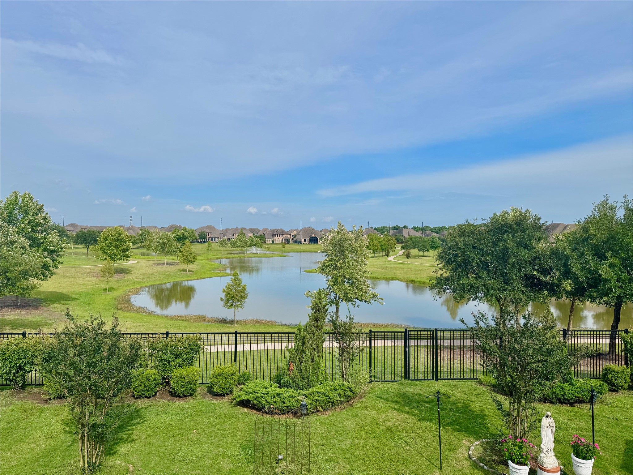 Lake lot located in Aliana.