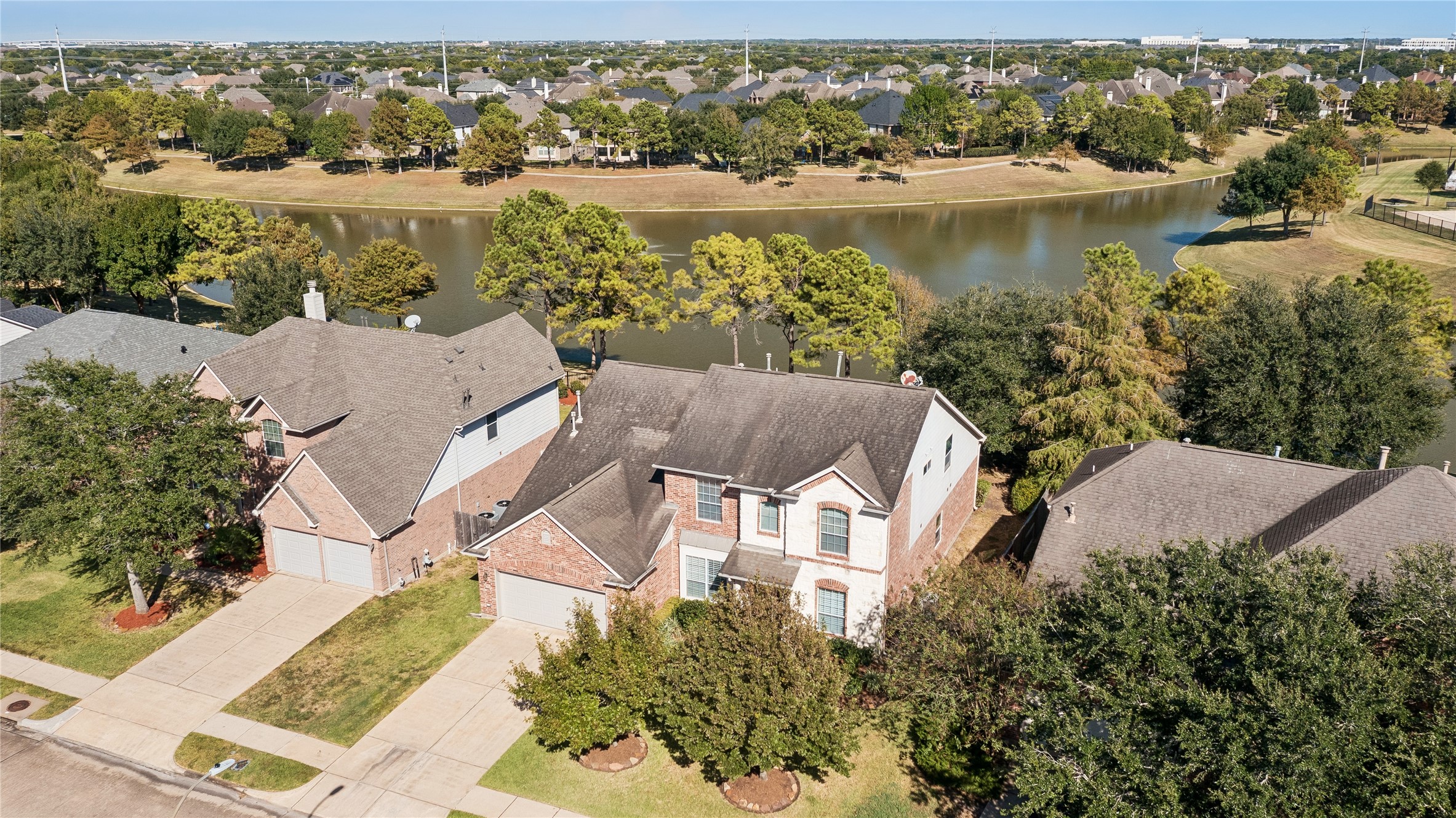 2805 Catalina Shores Drive, Pearland, TX 77584