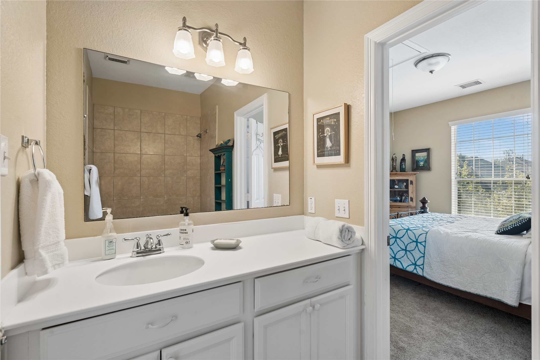 2805 Catalina Shores Drive, Pearland, TX 77584