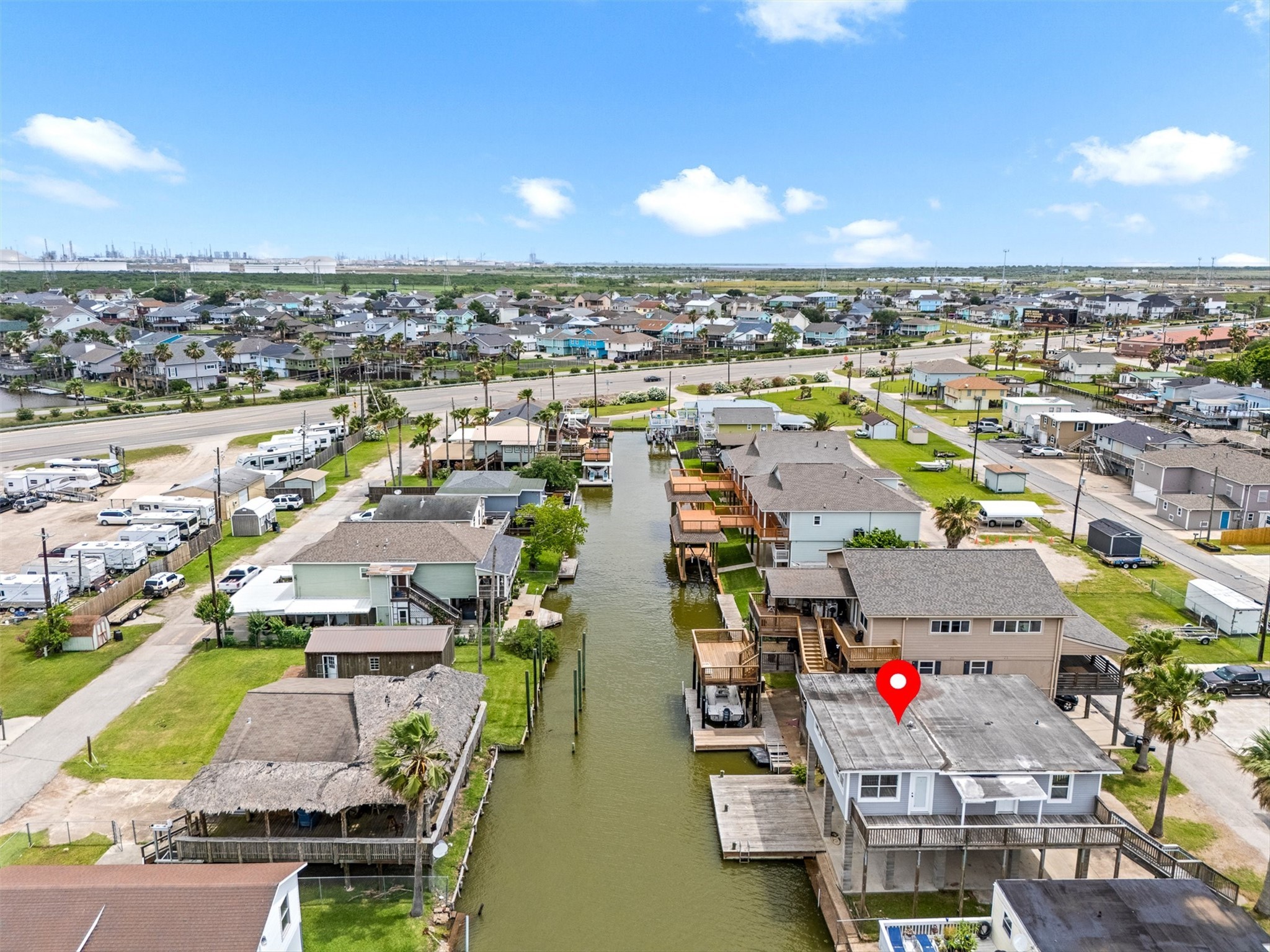 21 Edgewater Street, Hitchcock, TX 77563